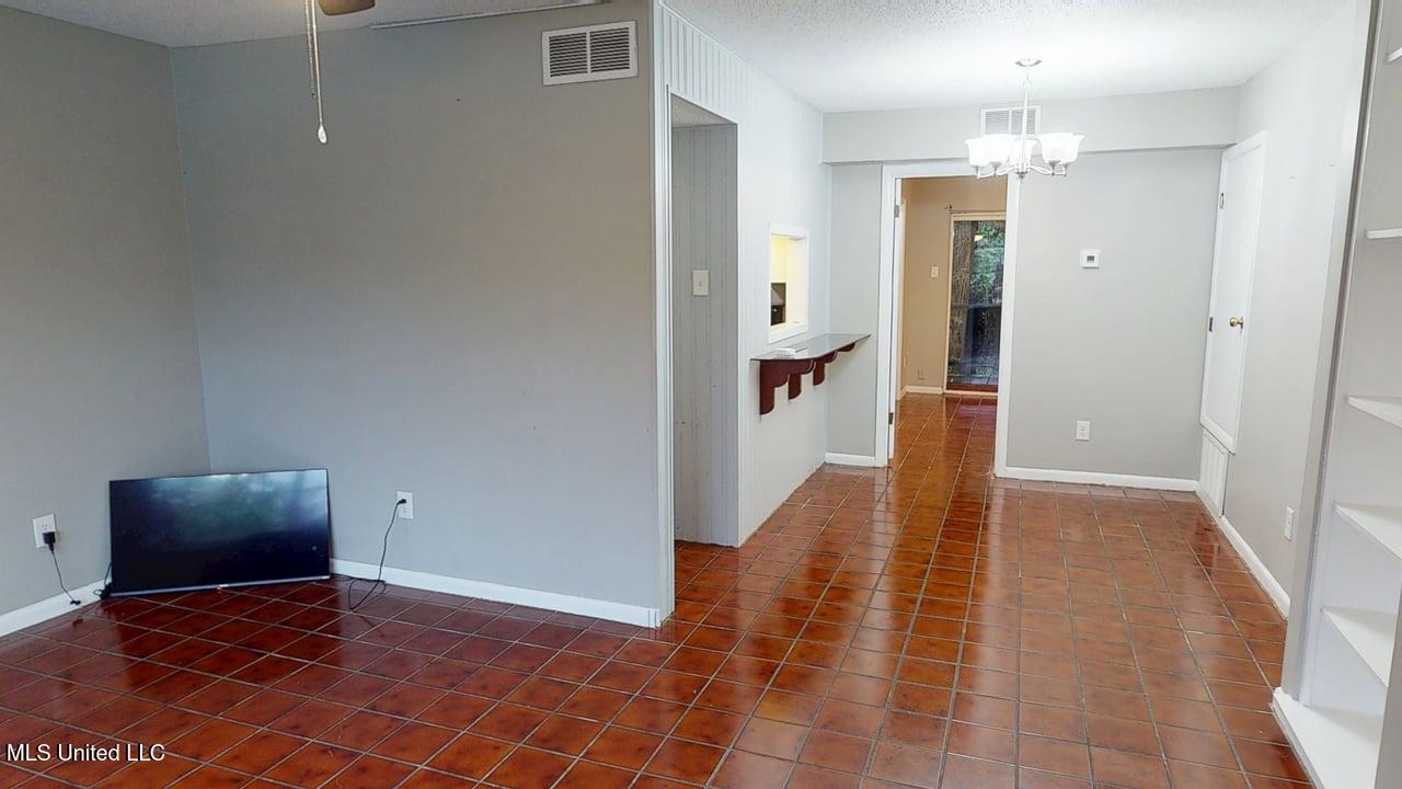 413 Kahler Street Property Photo 4