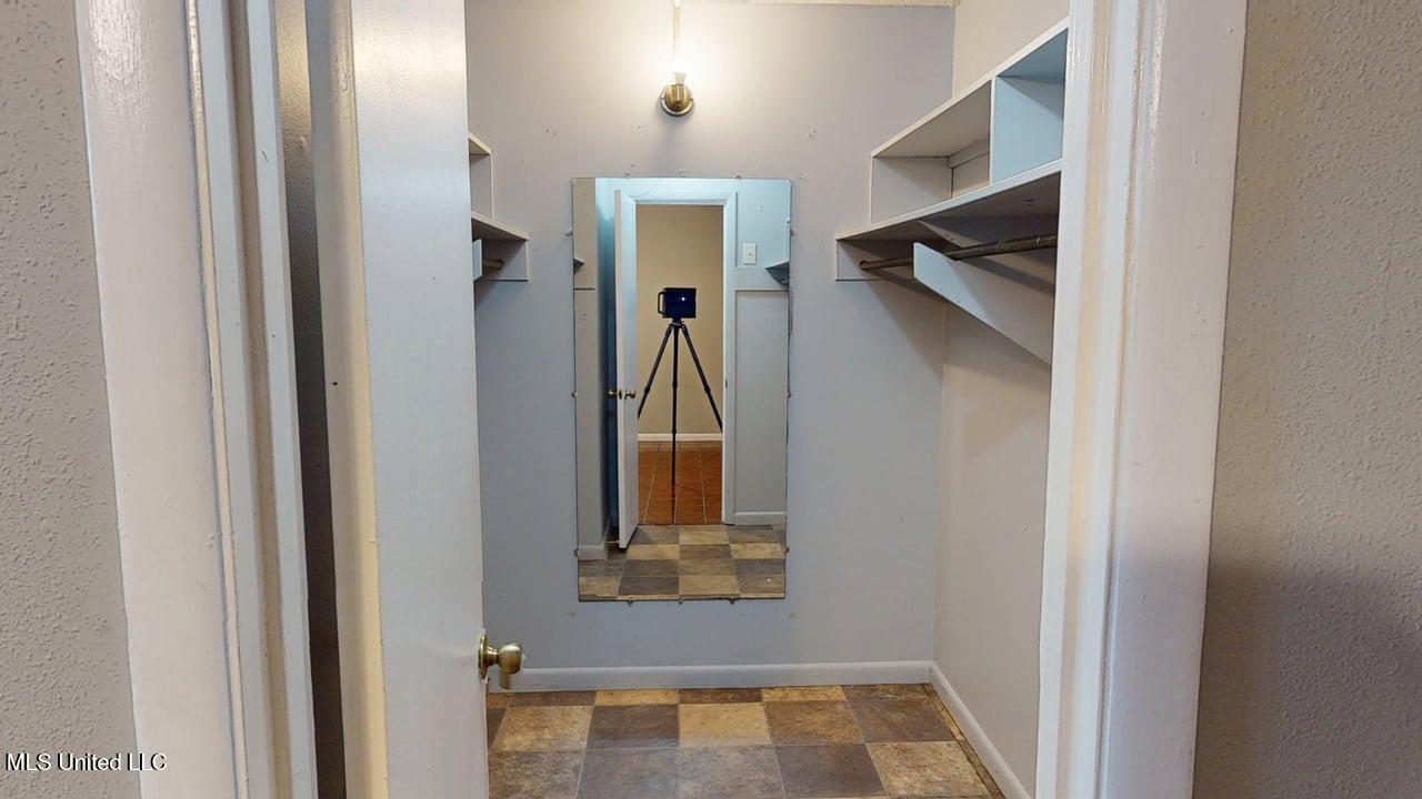 413 Kahler Street Property Photo 13