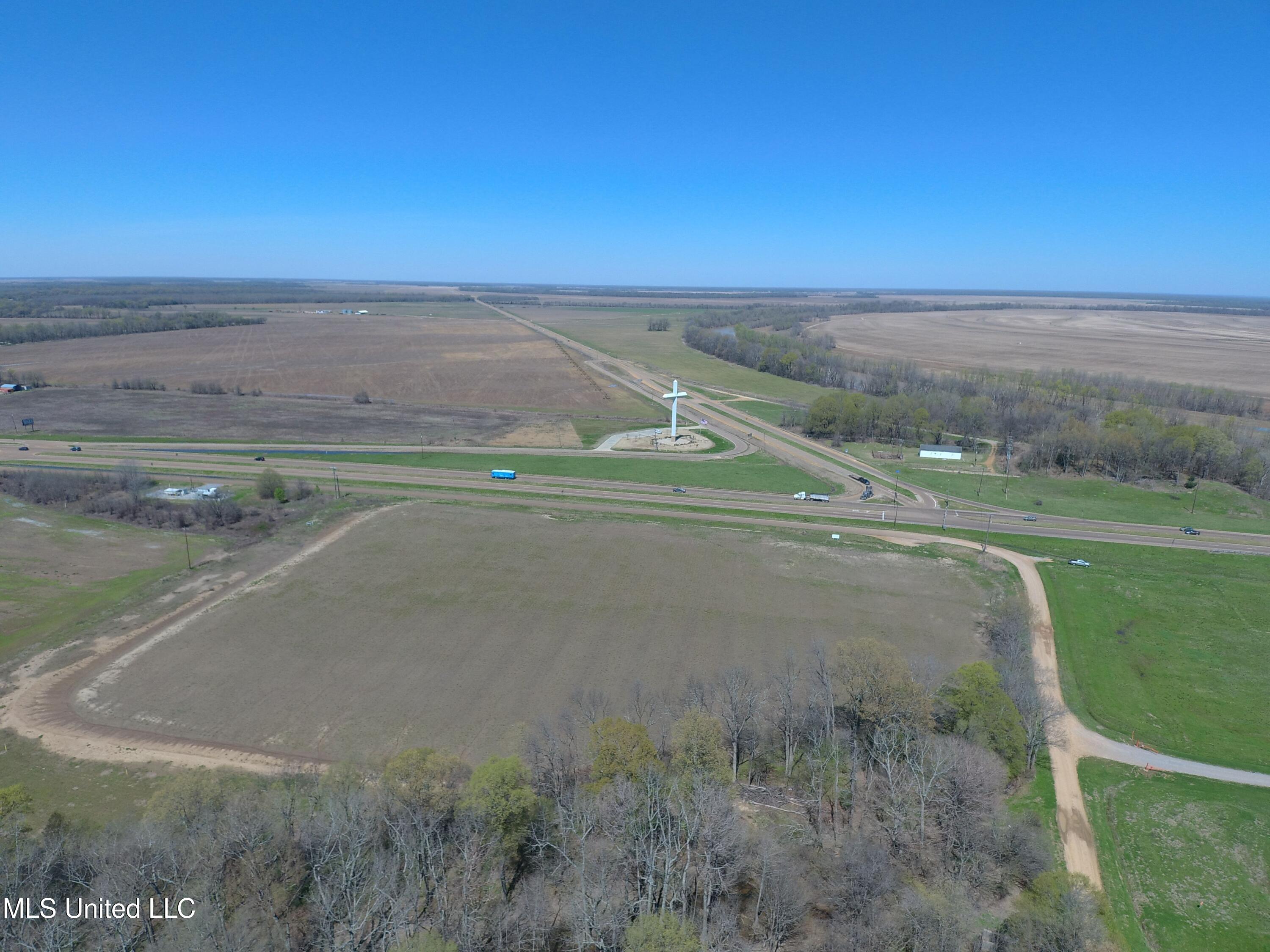 Highway 82/hwy 49 South Corner Property Photo 3