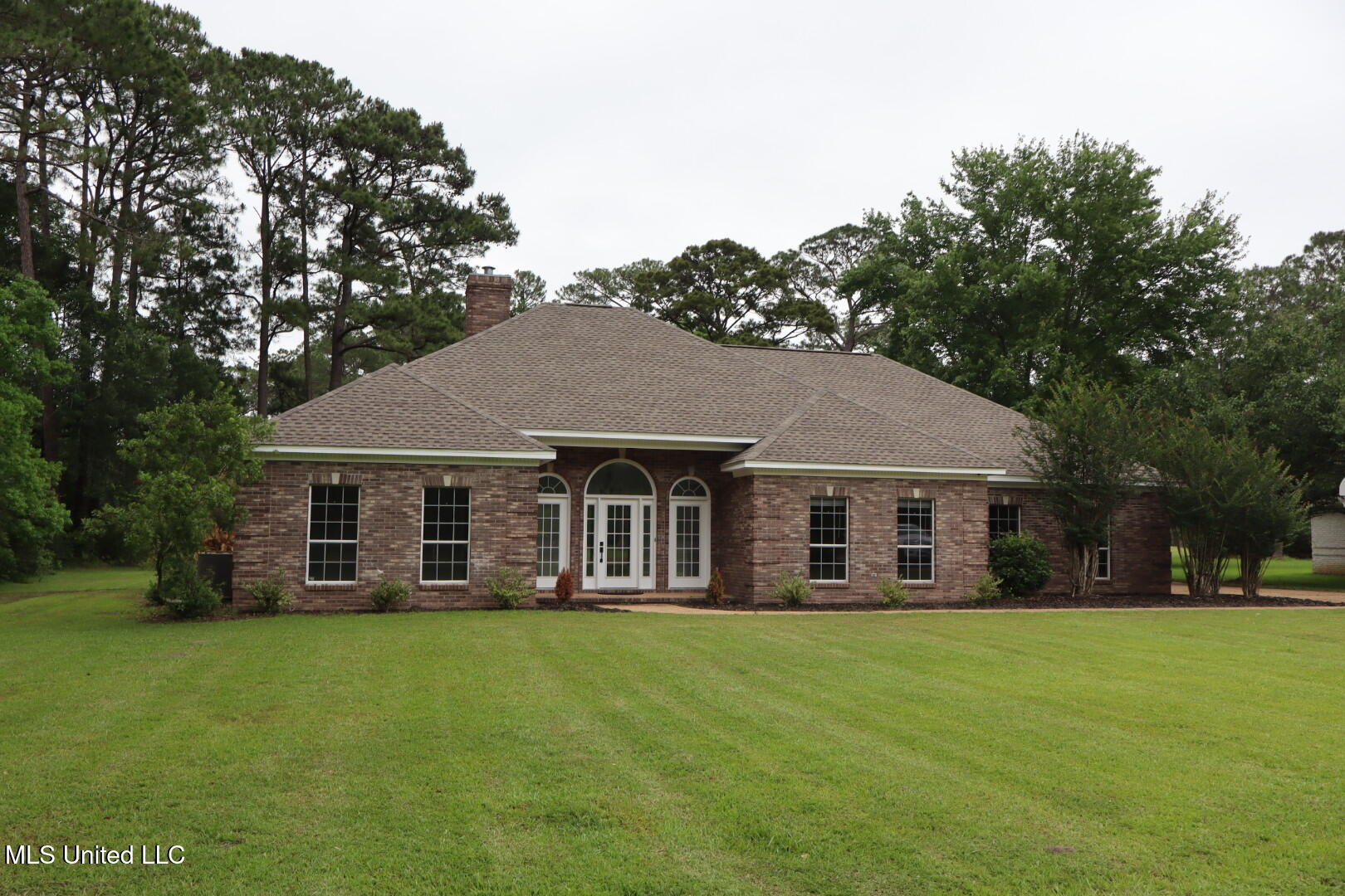 8316 Martin Bluff Road Property Photo 2