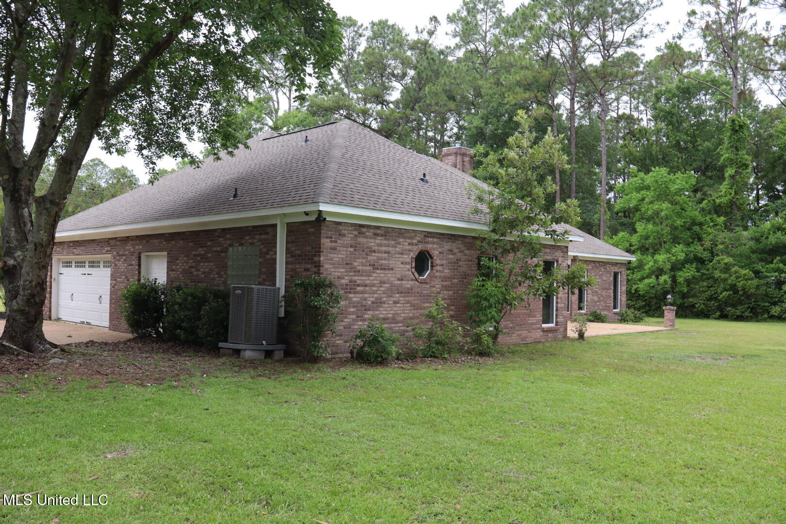 8316 Martin Bluff Road Property Photo 8