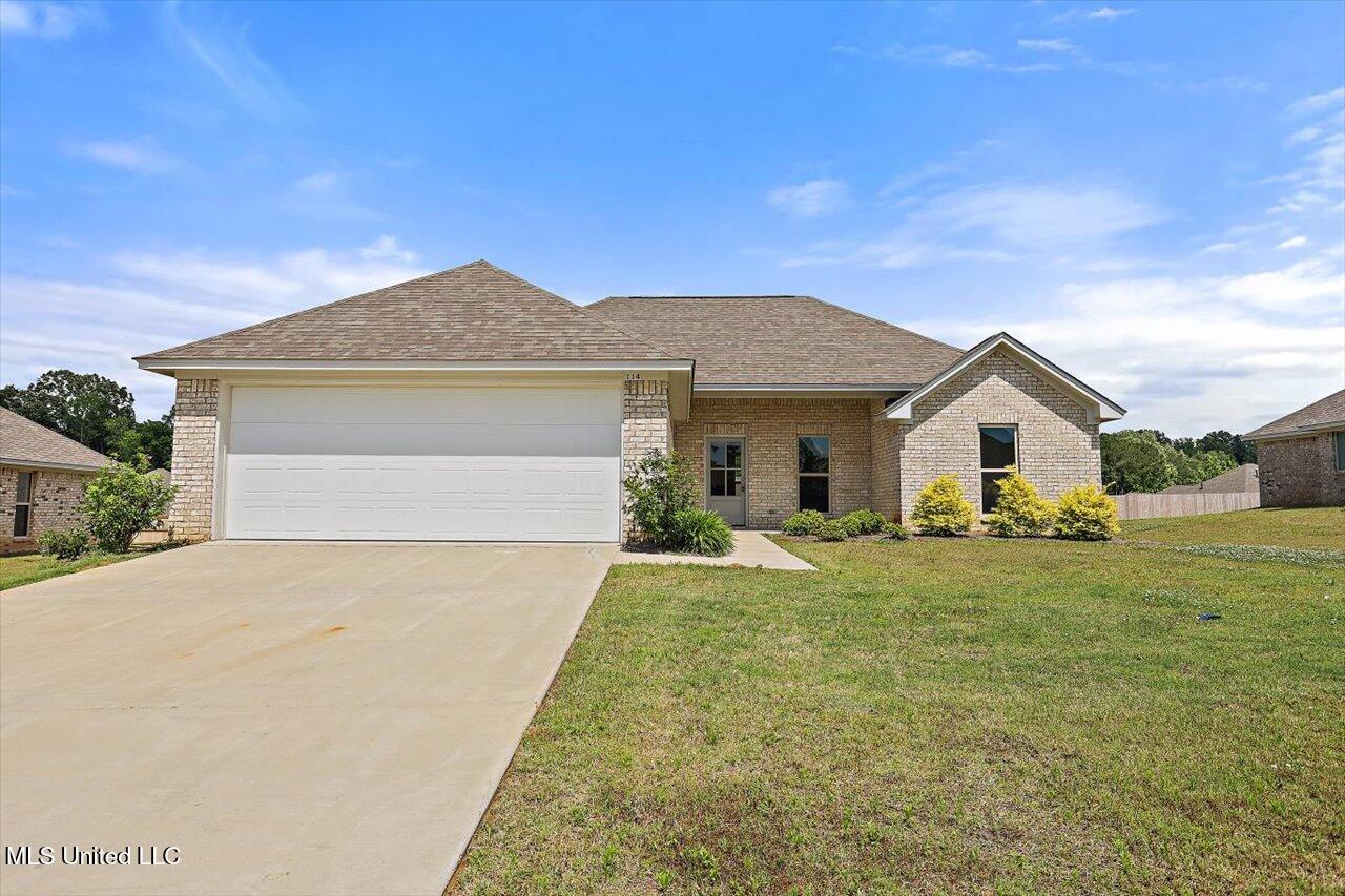 114 Bailey Cove Property Photo 1