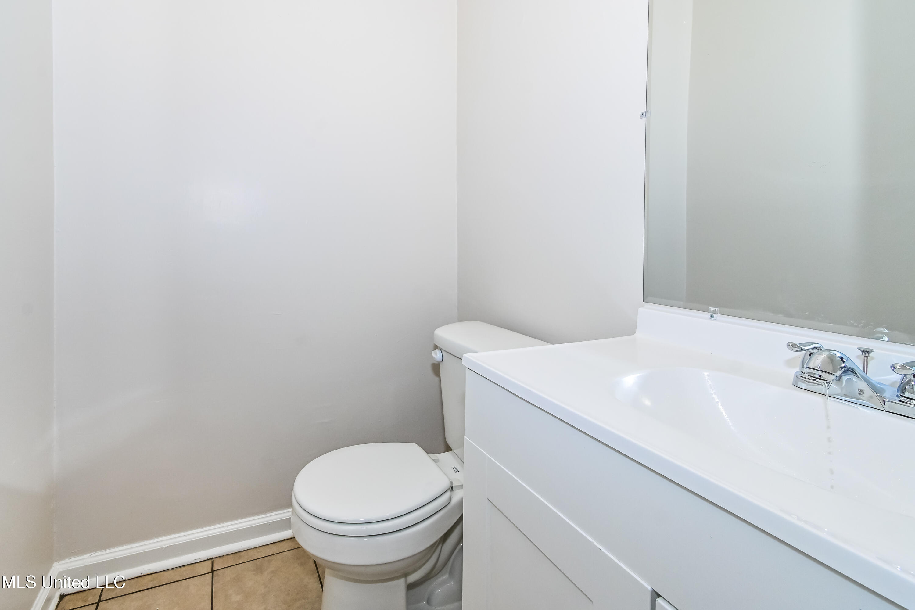 10400 Lafayette Drive Property Photo 10
