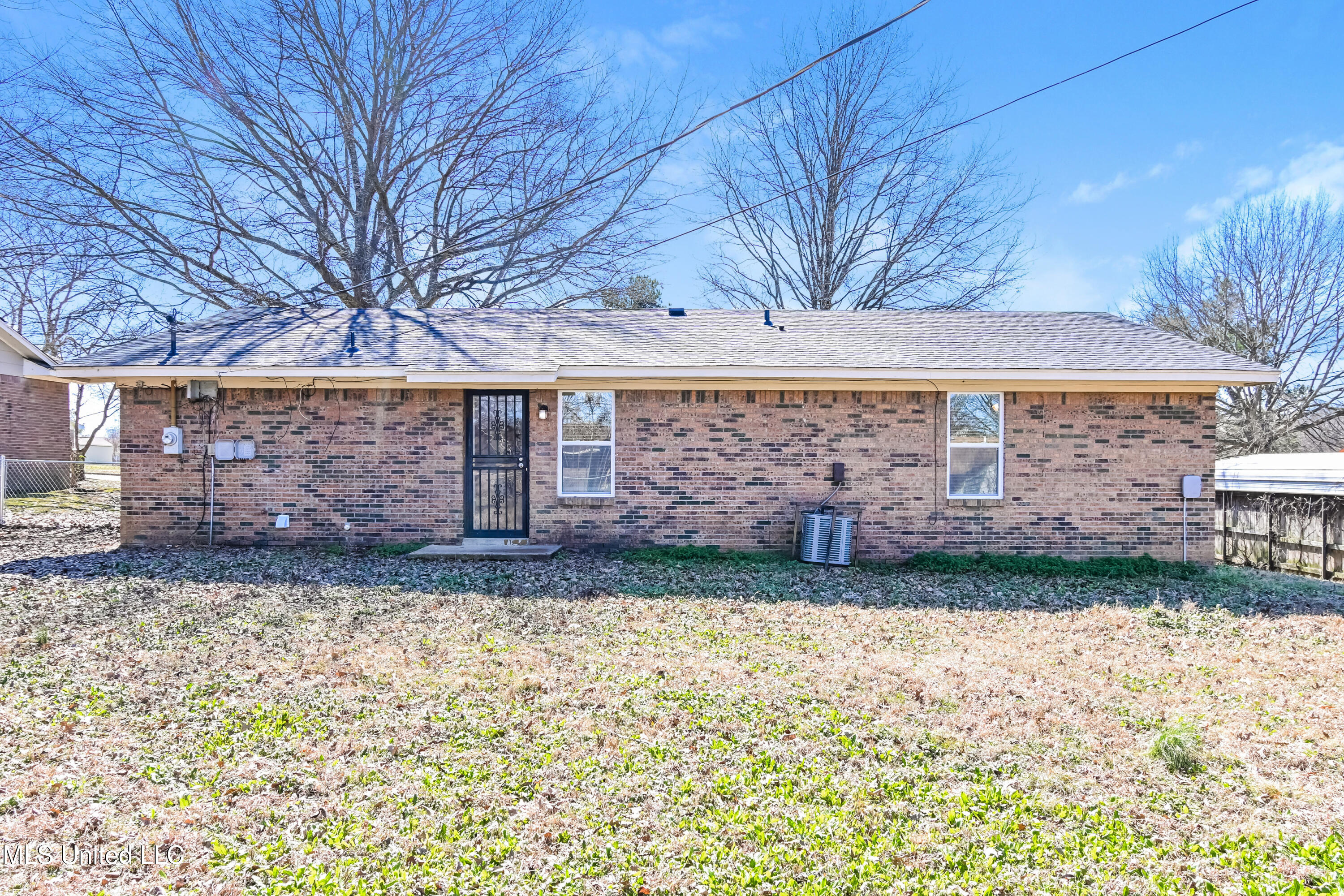 10400 Lafayette Drive Property Photo 16