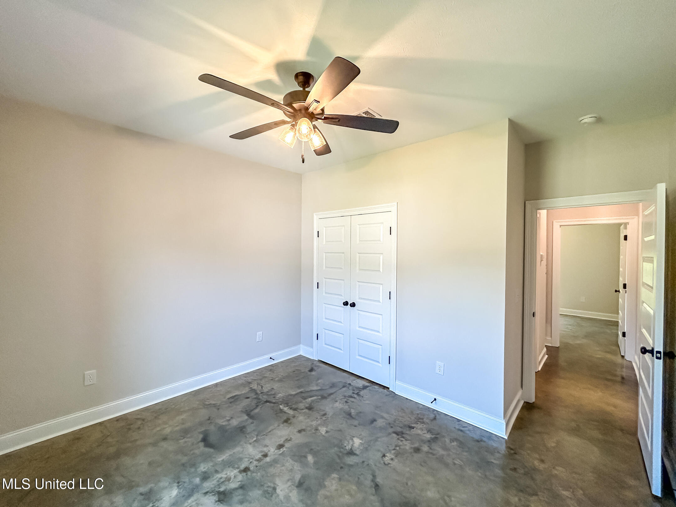 968 Riverside Lane Property Photo 19
