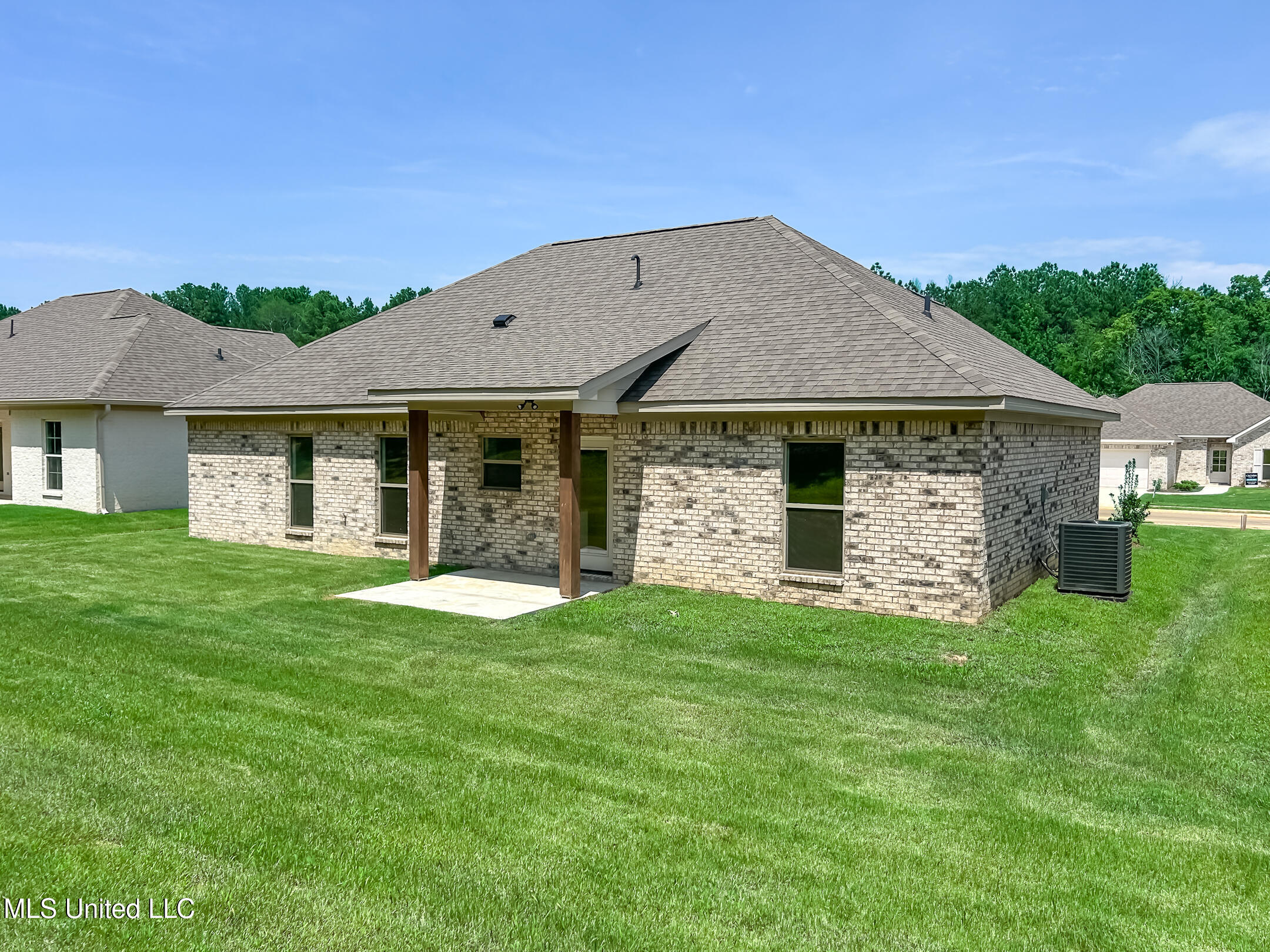 968 Riverside Lane Property Photo 22