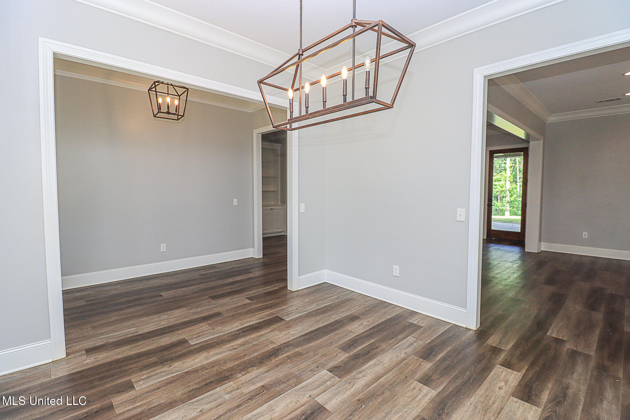 195 Lorman Lane Property Photo 11