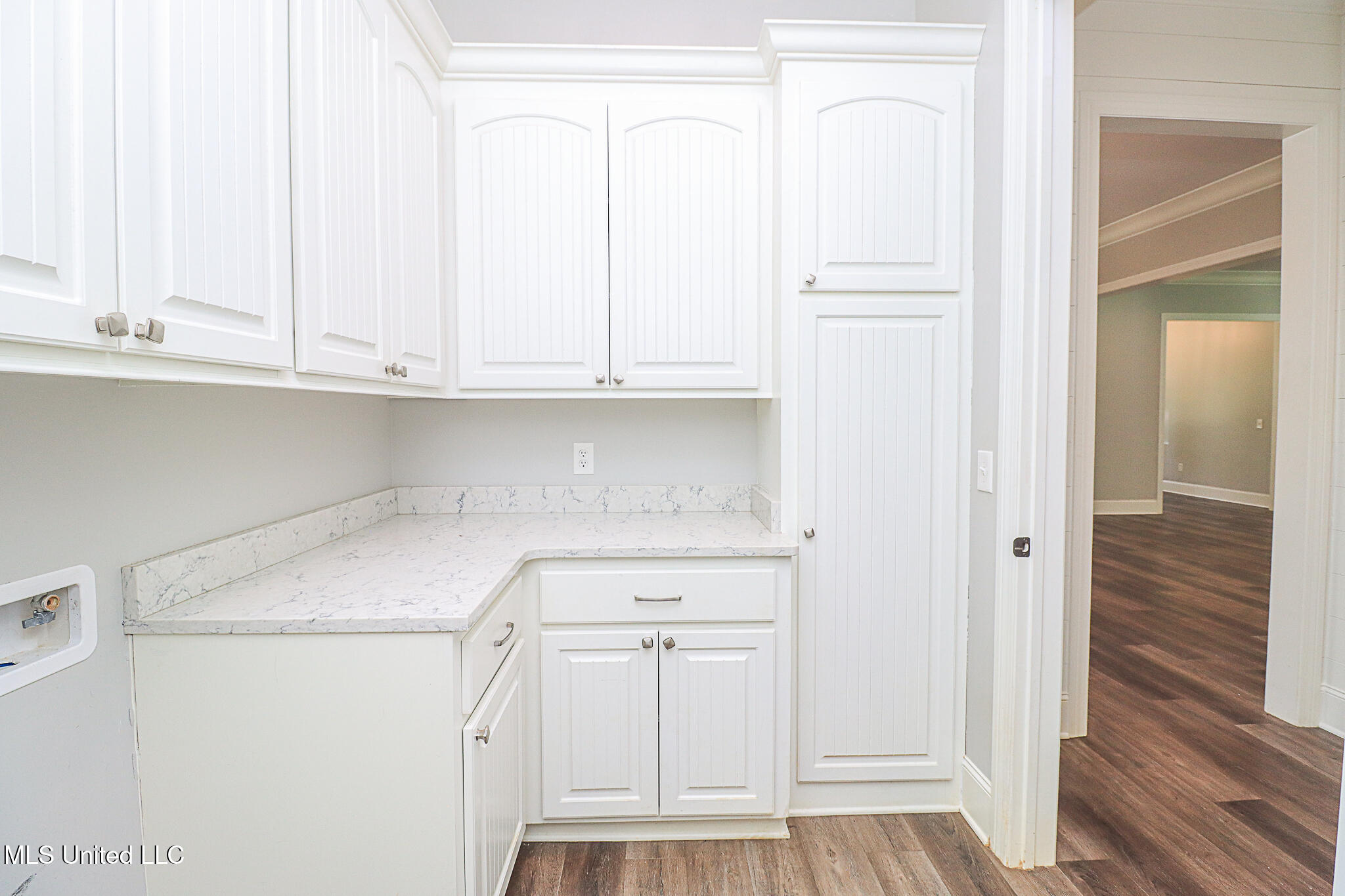 195 Lorman Lane Property Photo 14