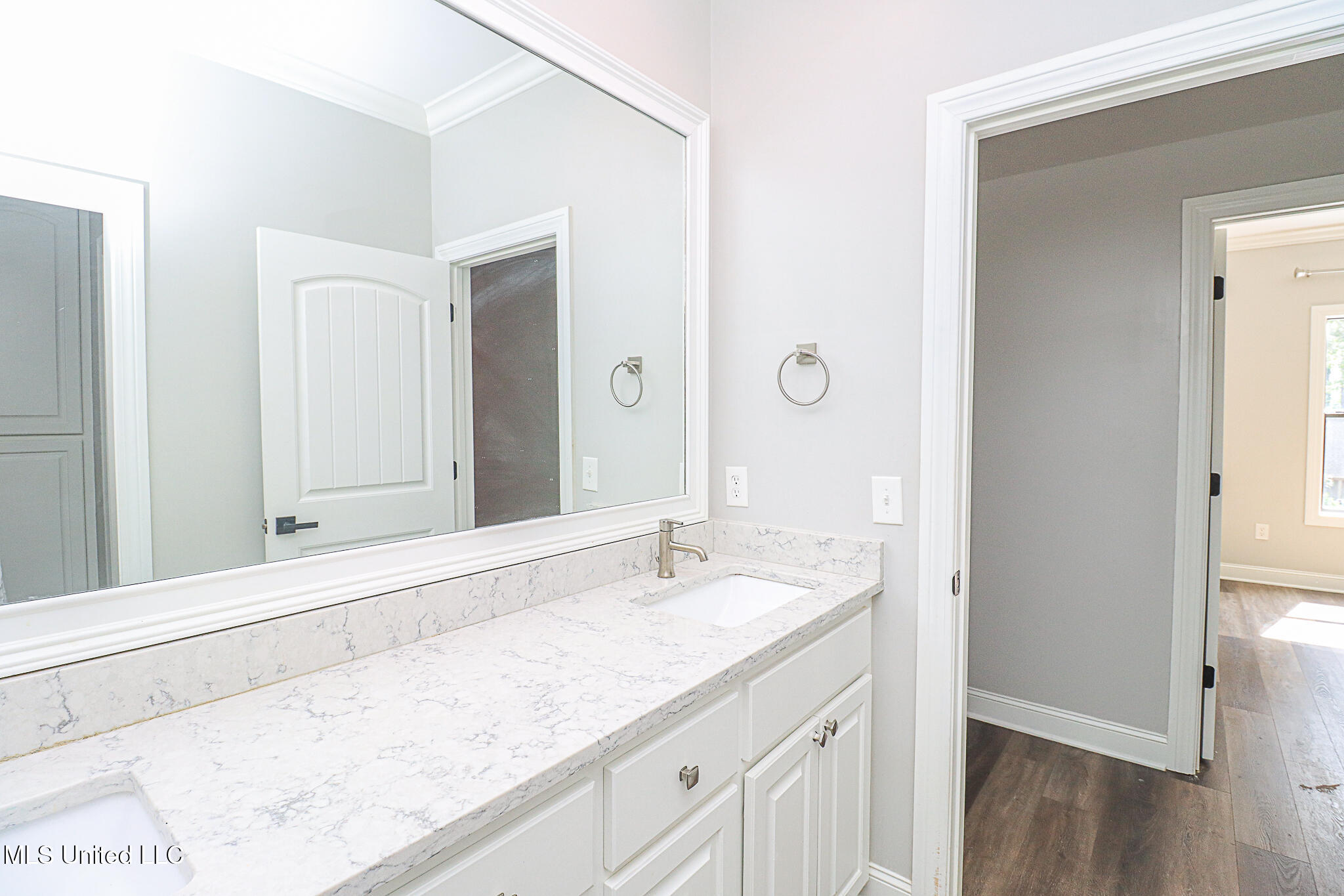 195 Lorman Lane Property Photo 37