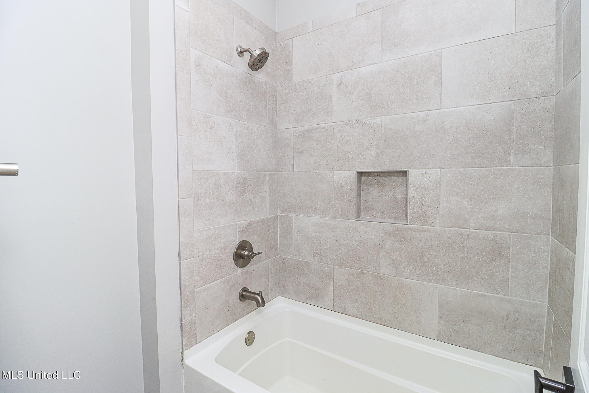 195 Lorman Lane Property Photo 38