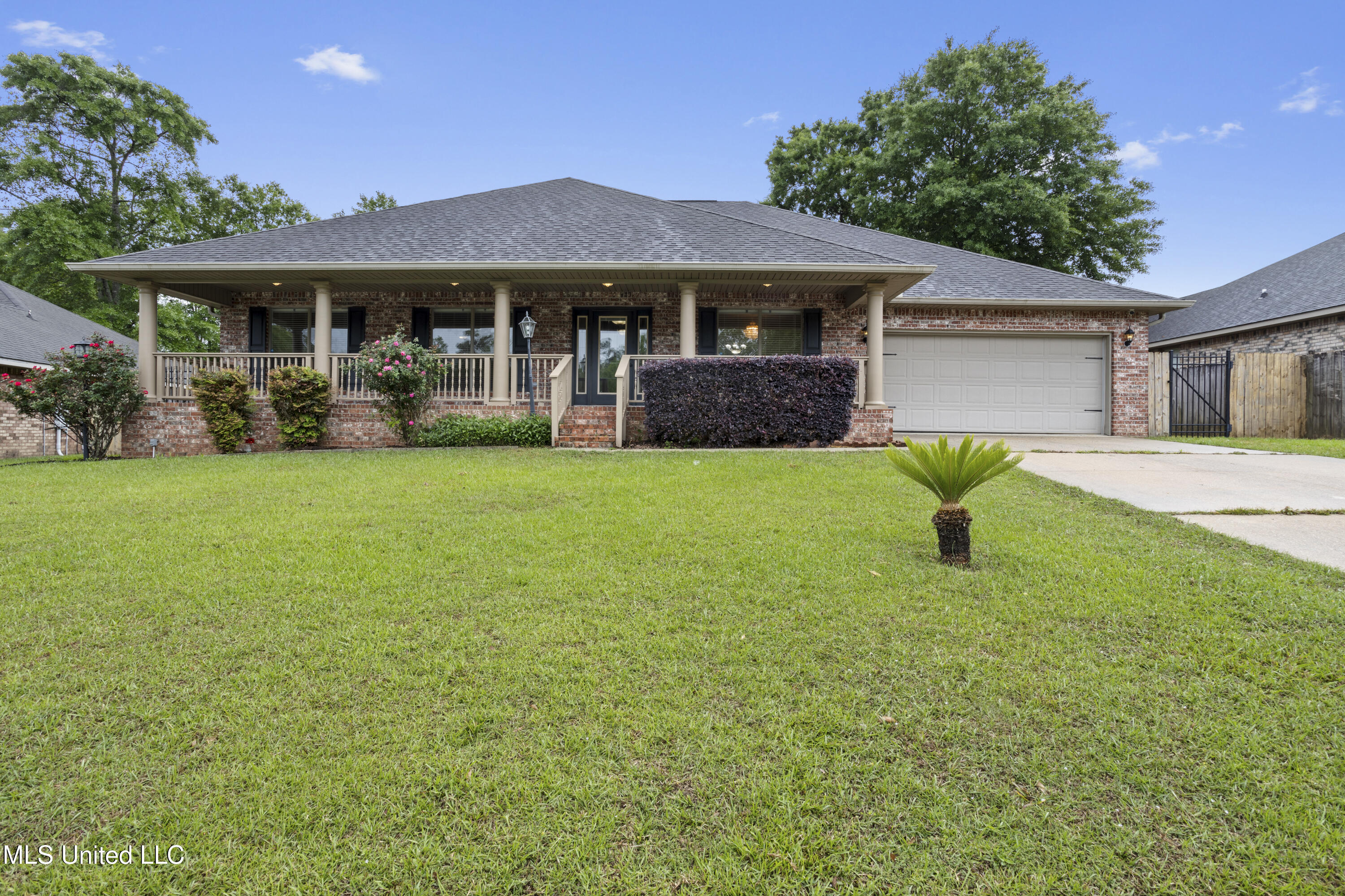 13239 Tyler Lane Property Photo 1