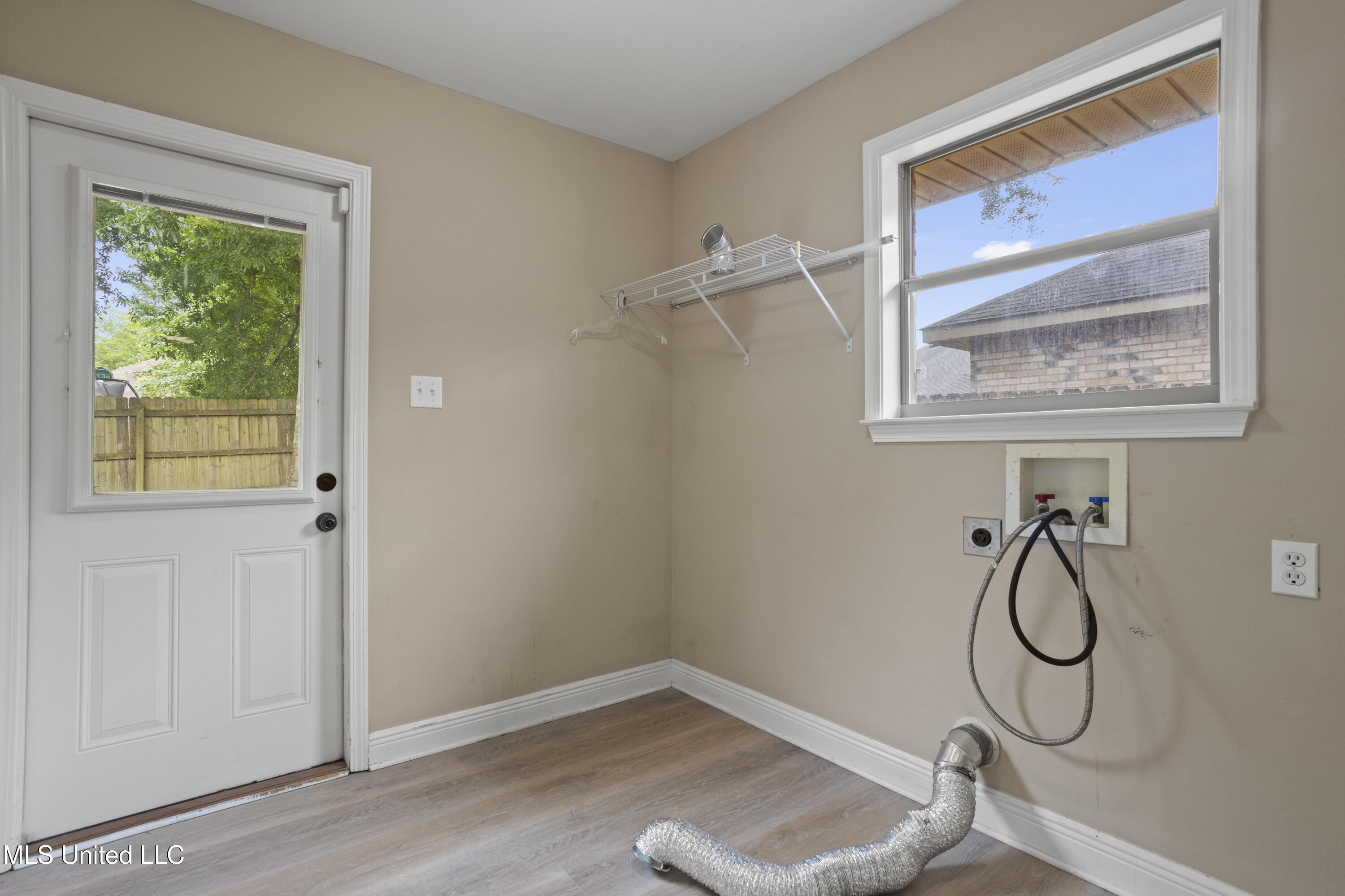 13239 Tyler Lane Property Photo 38