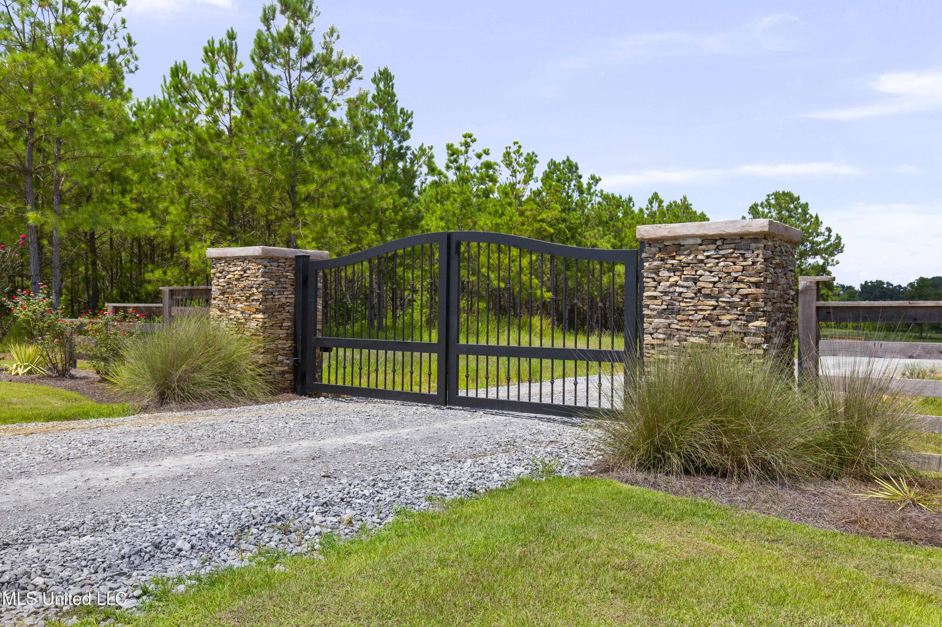 Stout Meadows Lane Property Photo 4