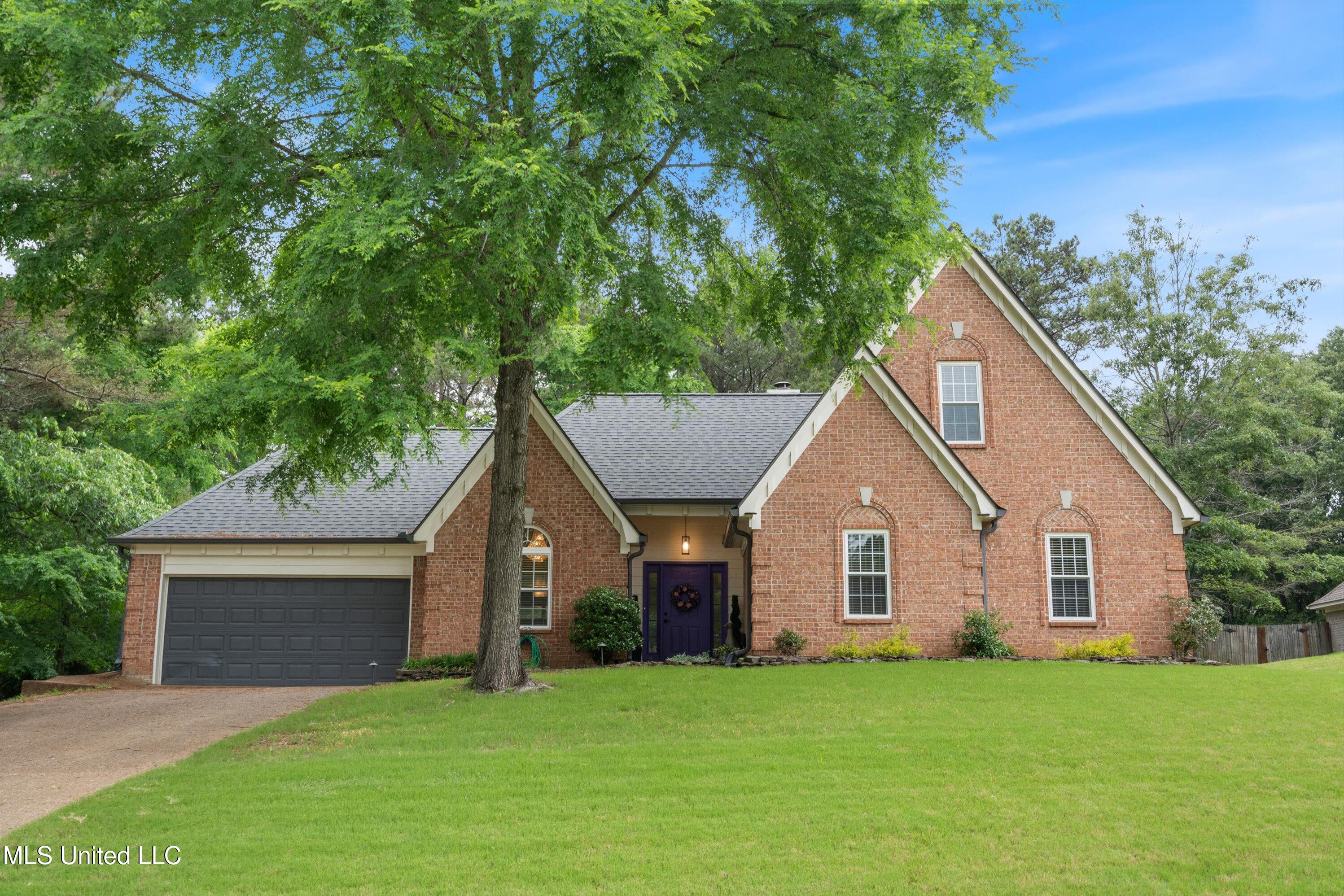10210 Cypress Knee Drive Property Photo 1