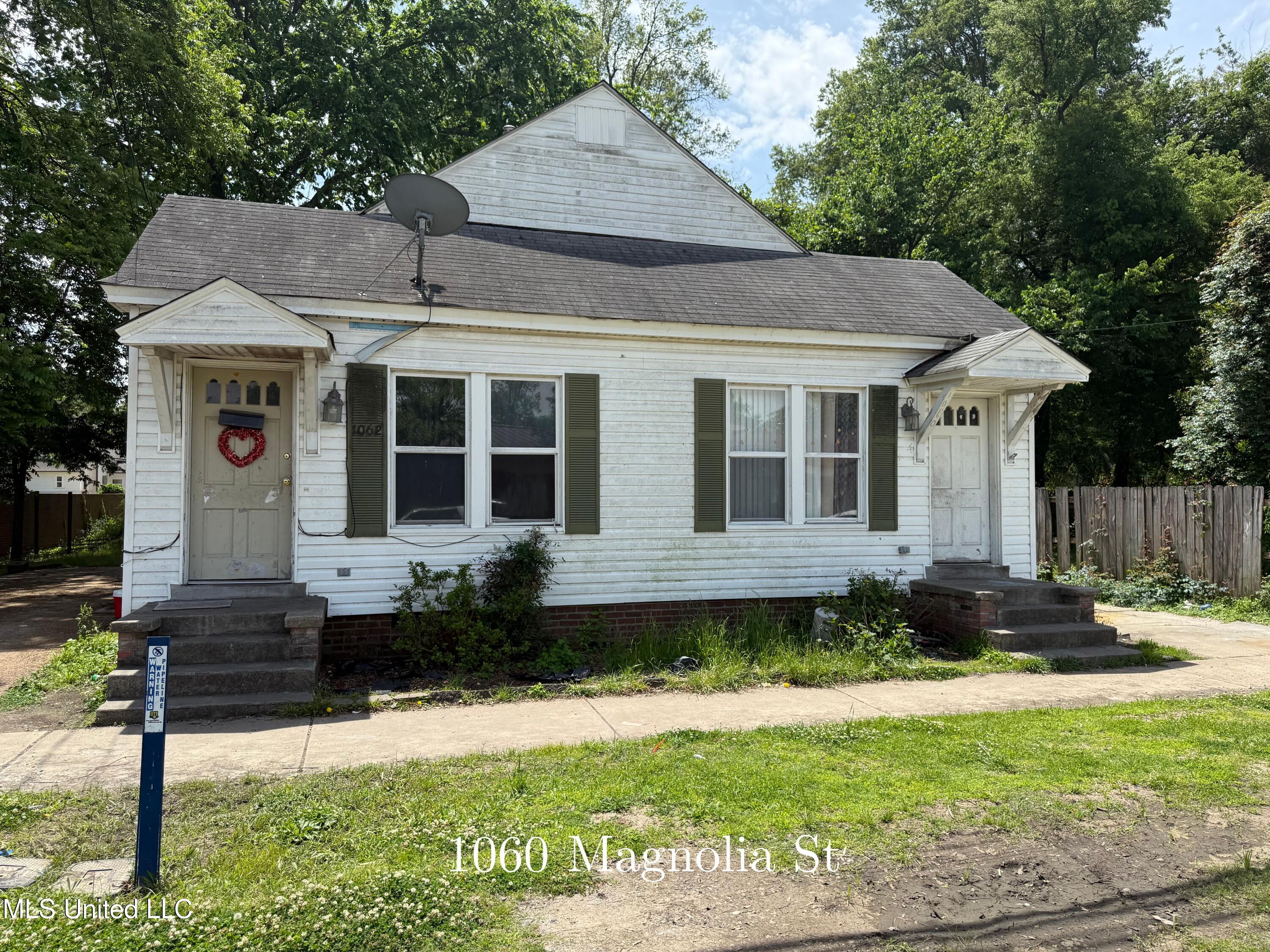 1060 Magnolia Street Property Photo 1