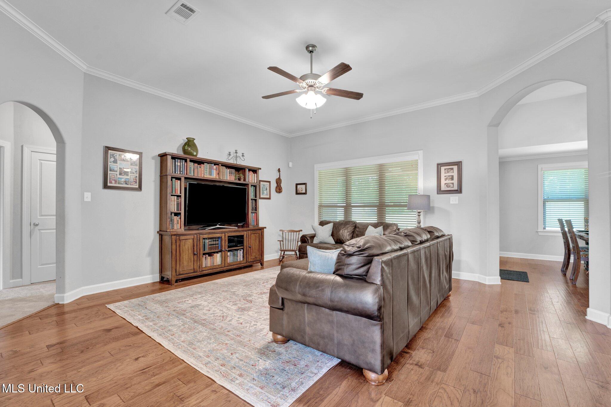 4884 Antebellum Lane Property Photo 12