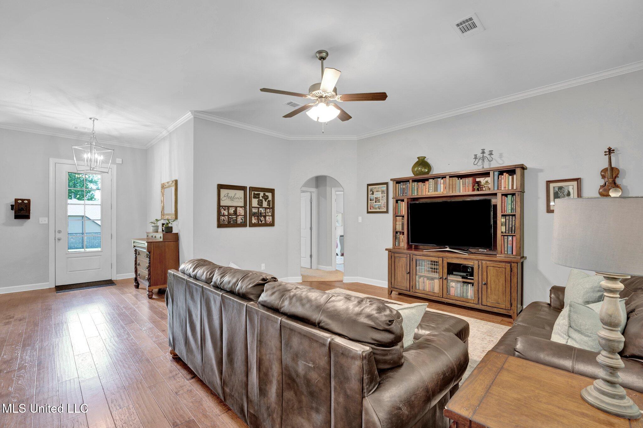 4884 Antebellum Lane Property Photo 14