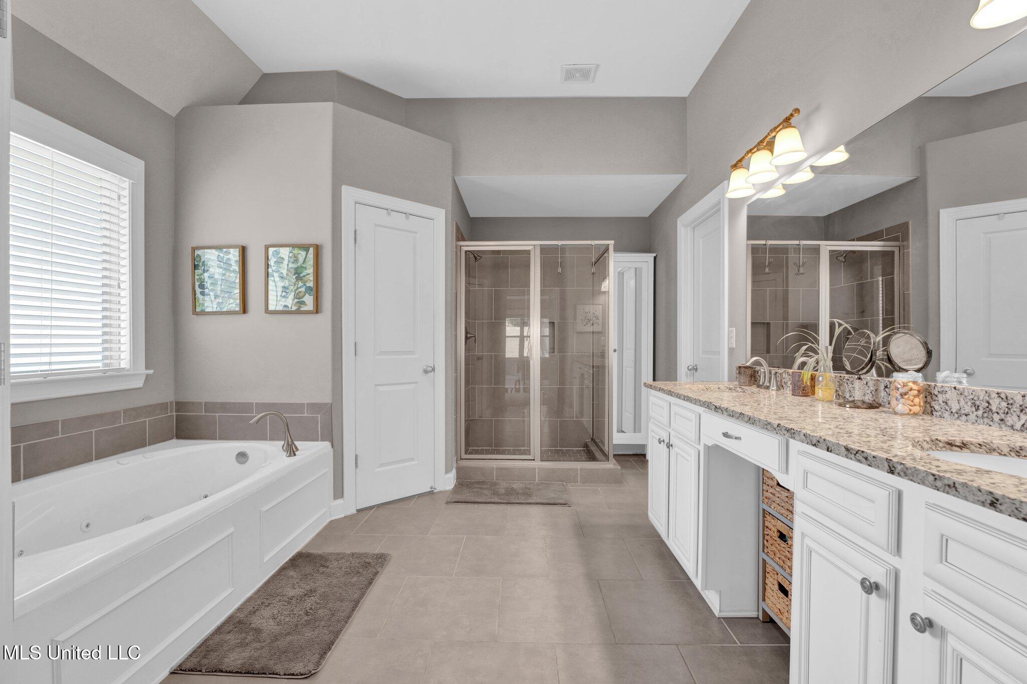 4884 Antebellum Lane Property Photo 31