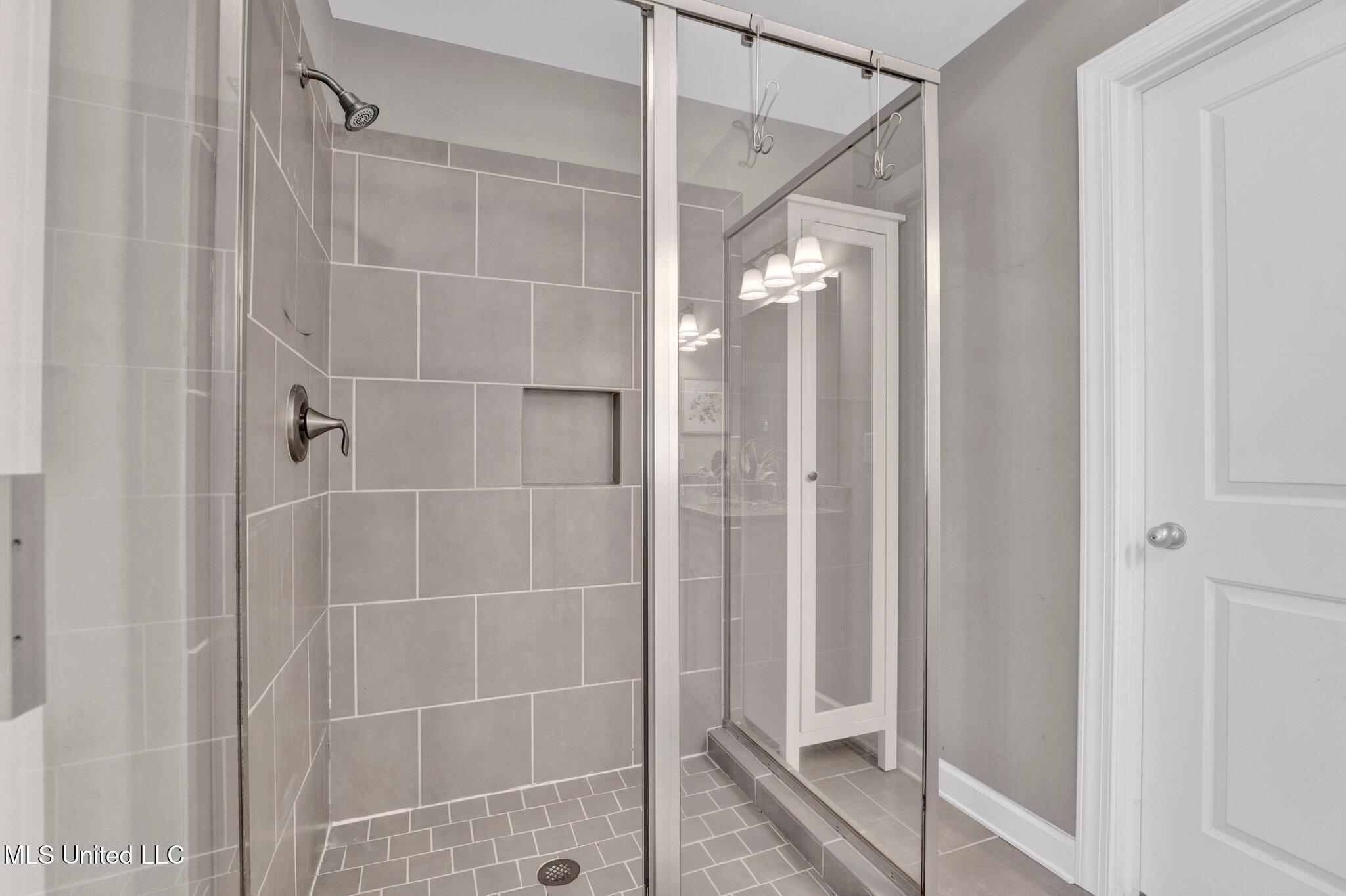 4884 Antebellum Lane Property Photo 34