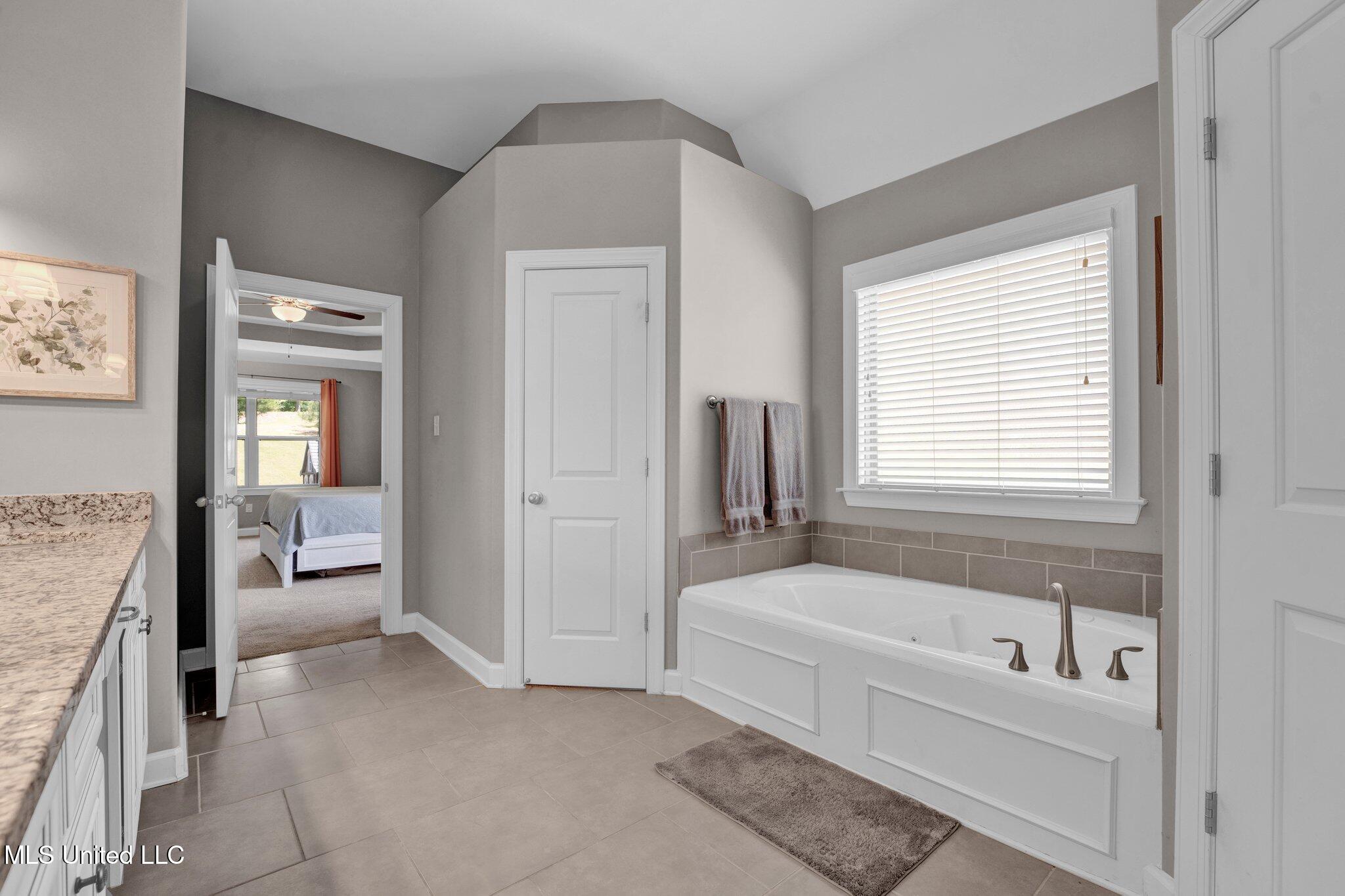 4884 Antebellum Lane Property Photo 35