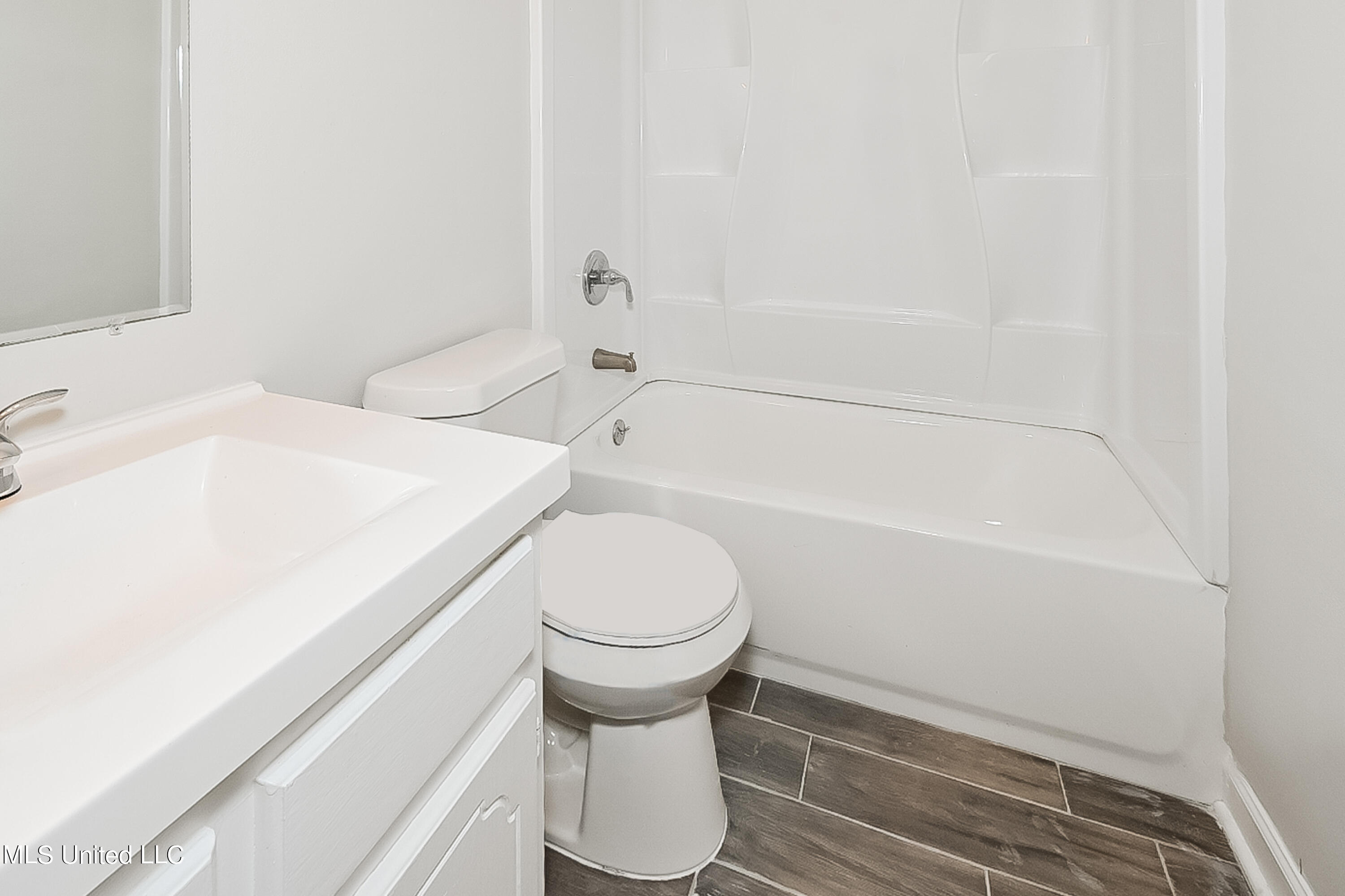 939 Valley Springs Drive Property Photo 14