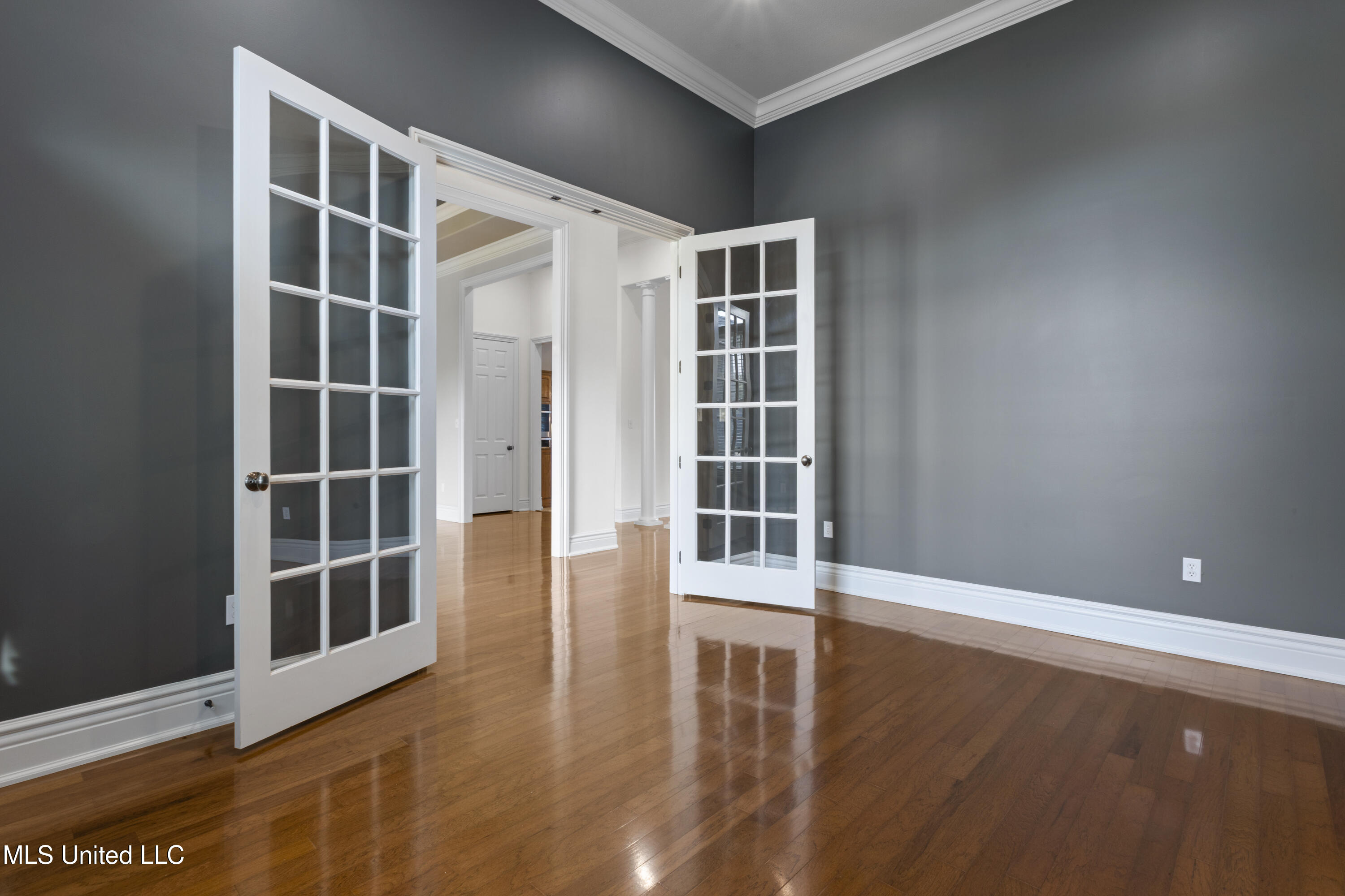 12240 S Lake Forest Drive Property Photo 23