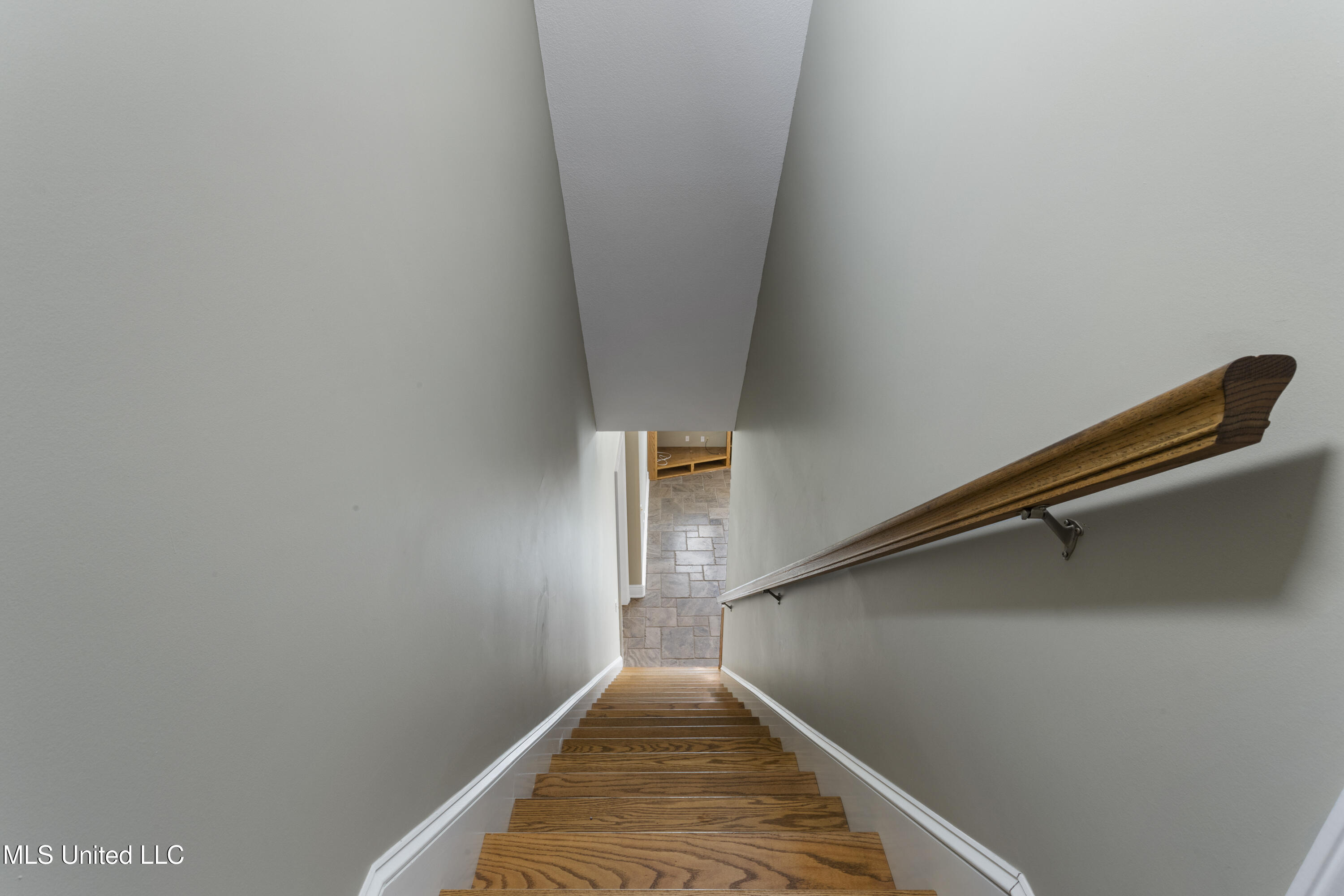 12240 S Lake Forest Drive Property Photo 45