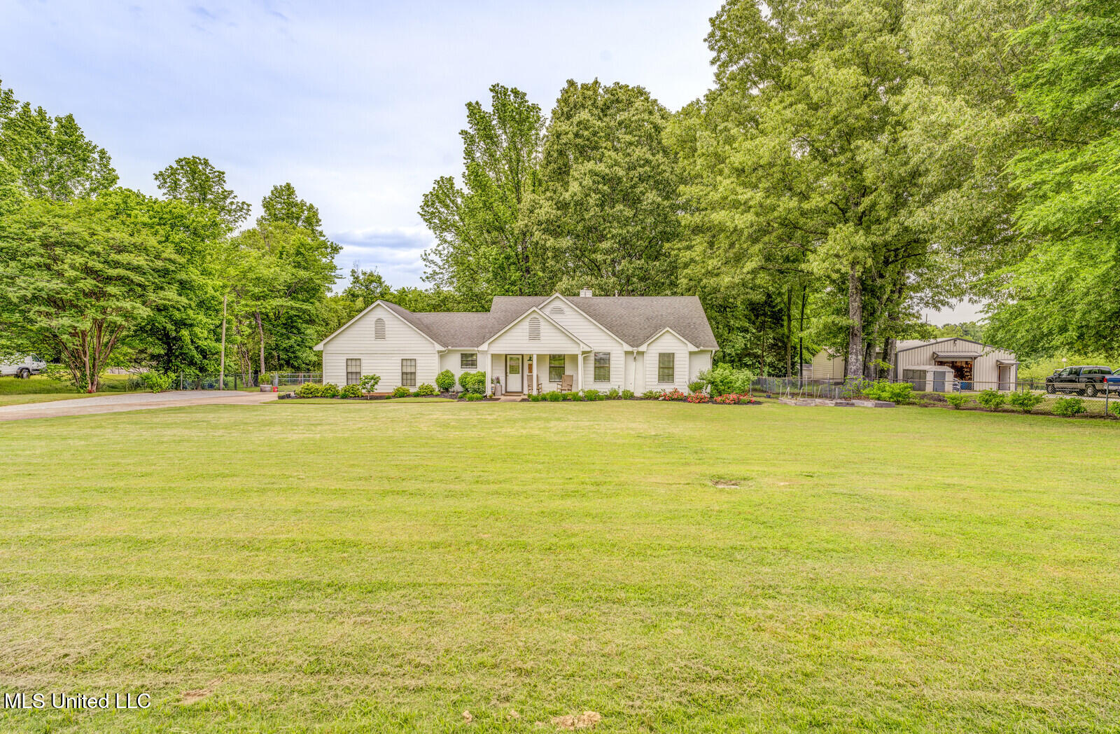 155 Porter Drive Property Photo 1
