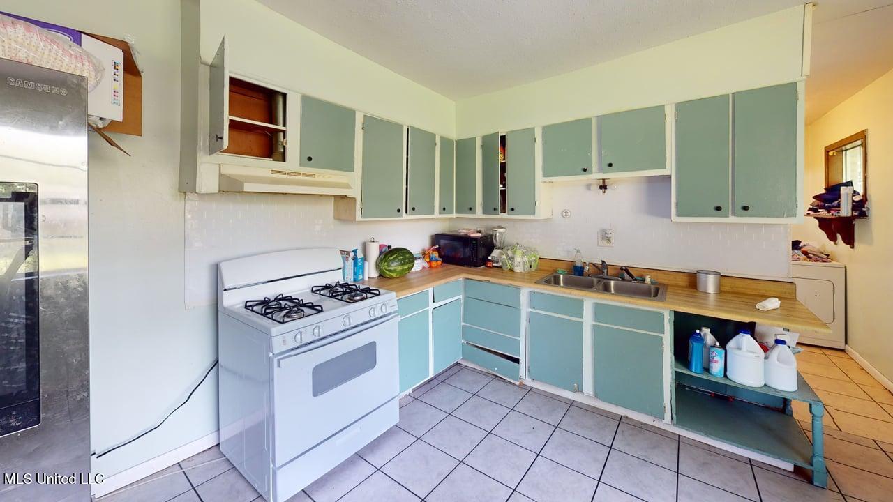 117 Gandy Circle Property Photo 2