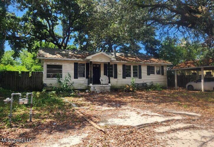 1233 25th Street Property Photo 1