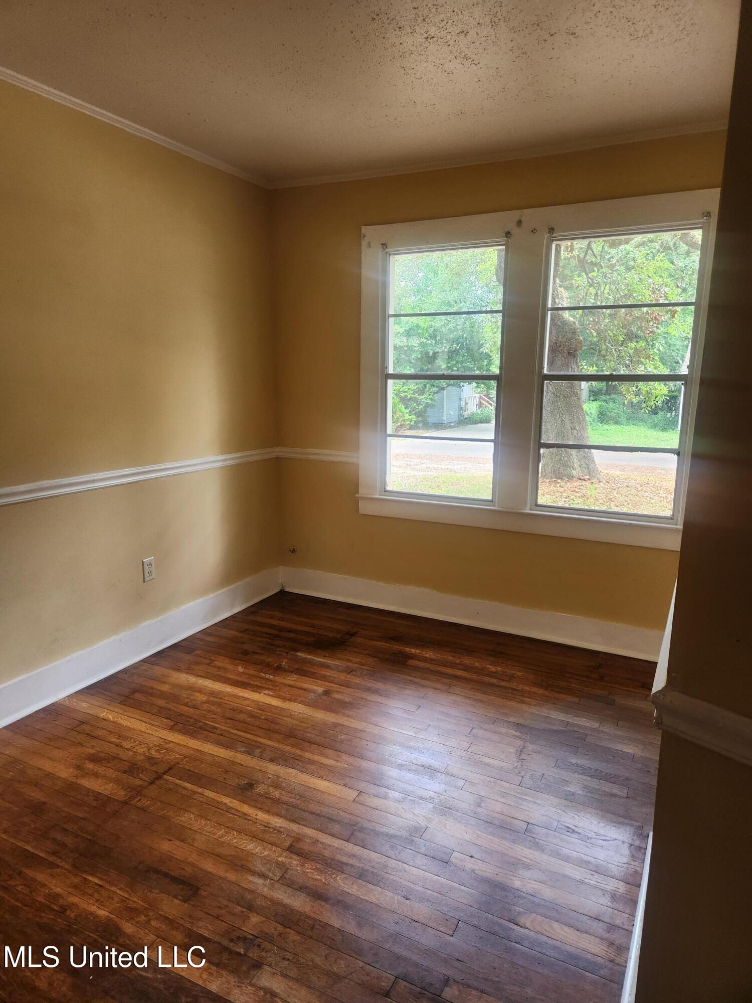 1233 25th Street Property Photo 7