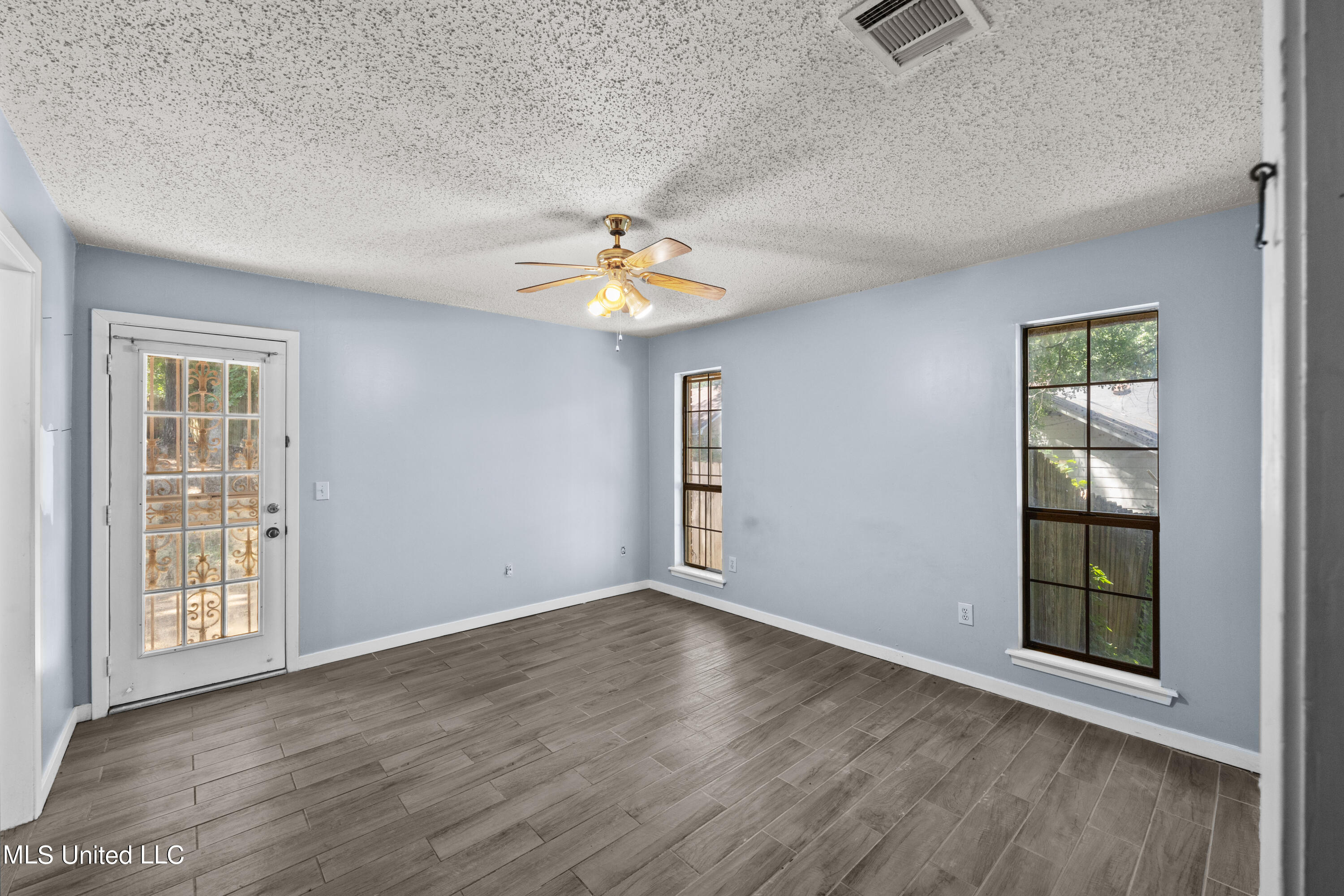 465 Heritage Place Property Photo 13