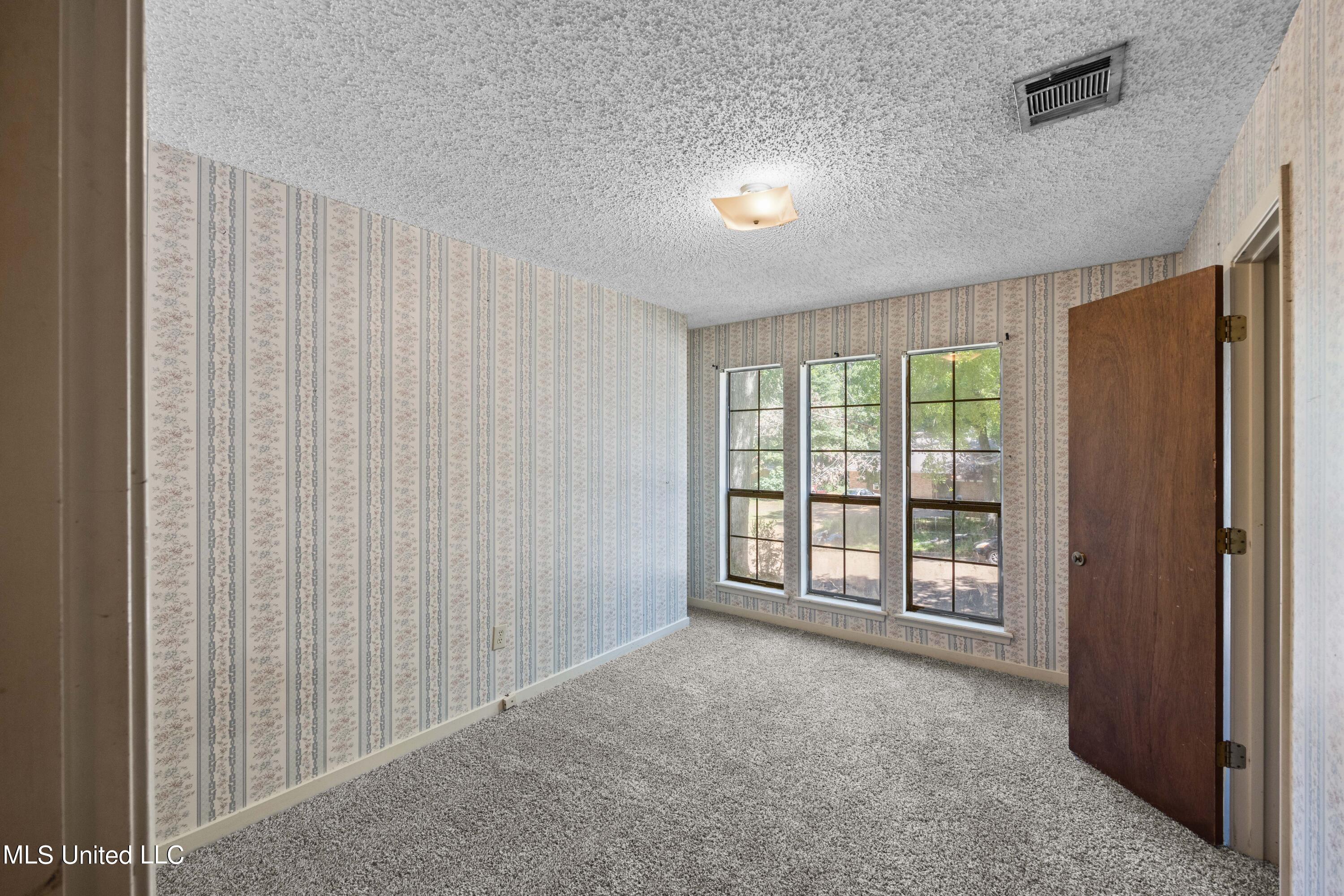 465 Heritage Place Property Photo 16