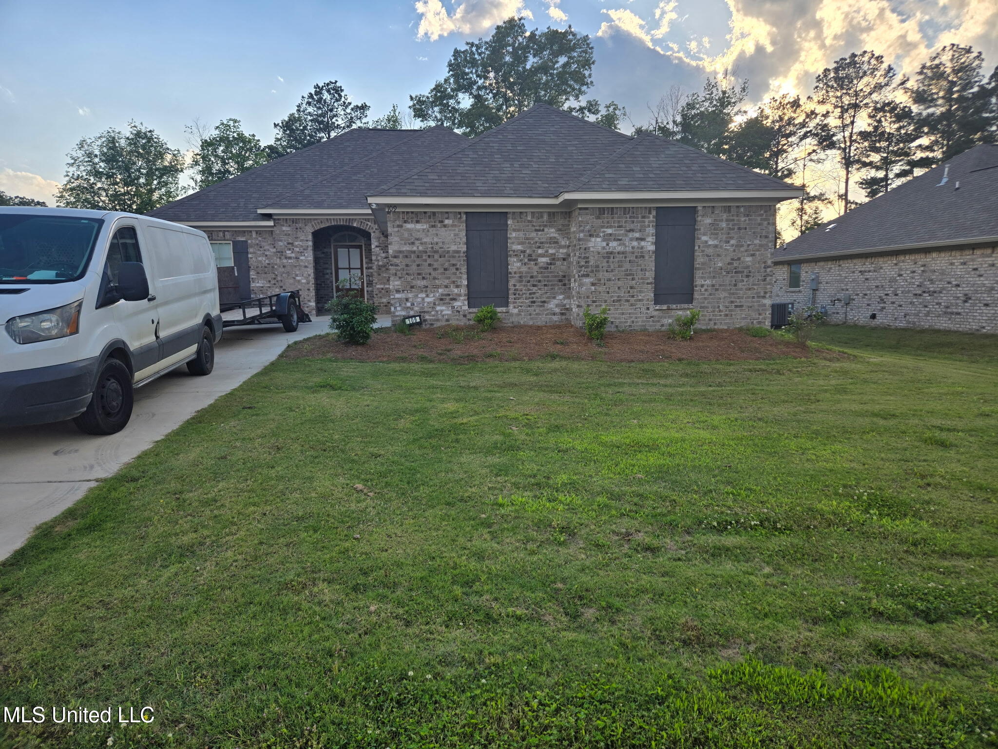 109 Brunswick Cove Property Photo 1