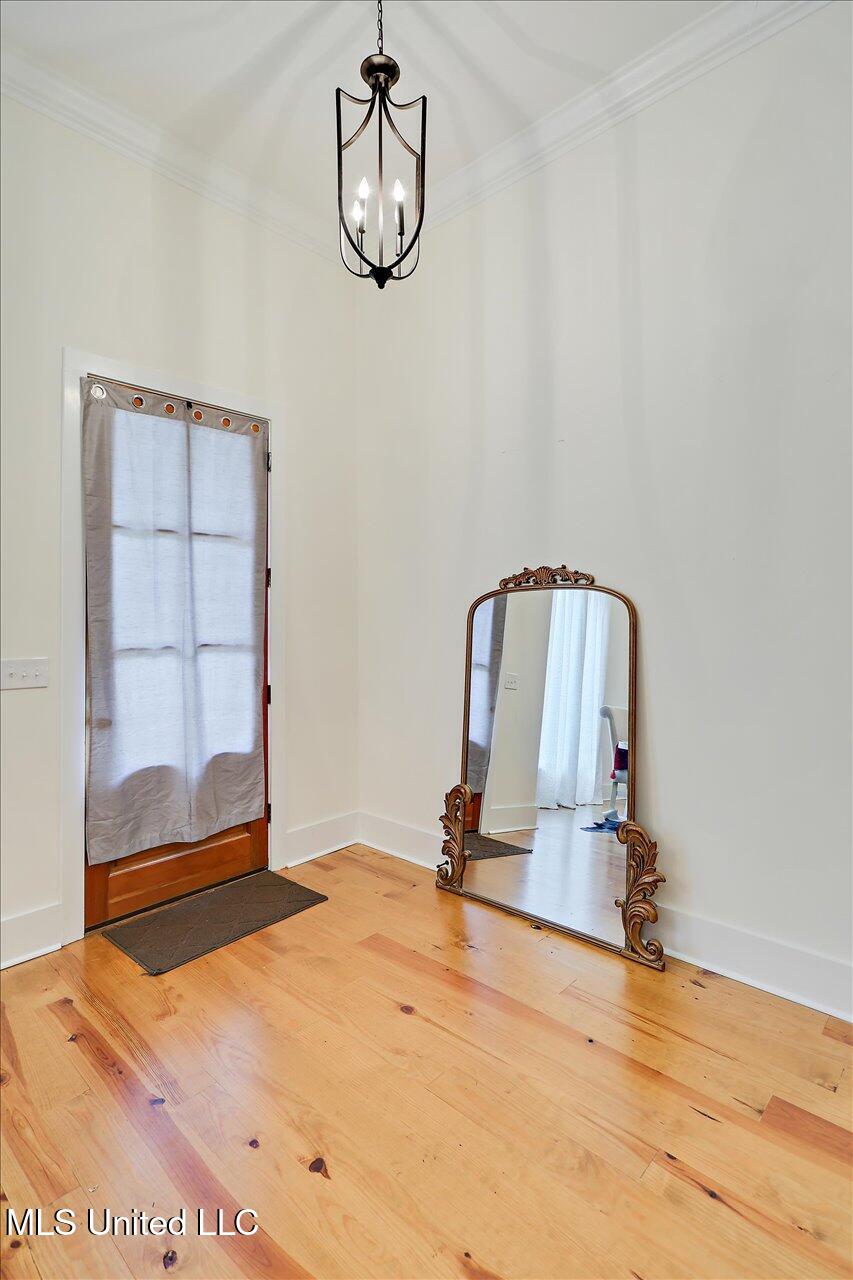 1622 Old Lake Road Property Photo 4