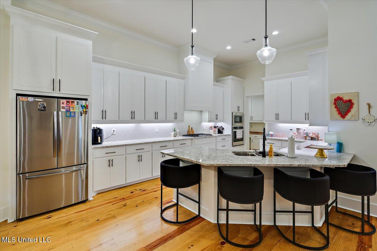 1622 Old Lake Road Property Photo 9