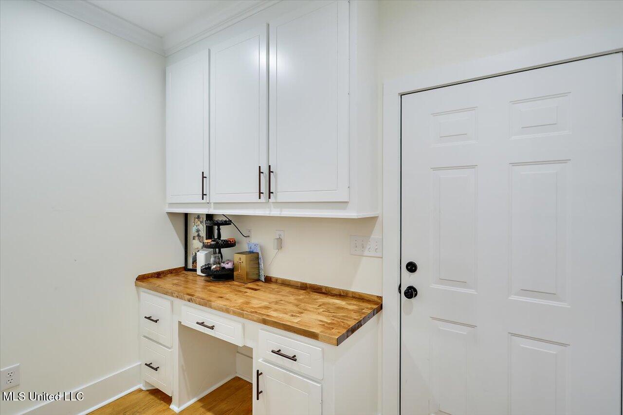 1622 Old Lake Road Property Photo 17