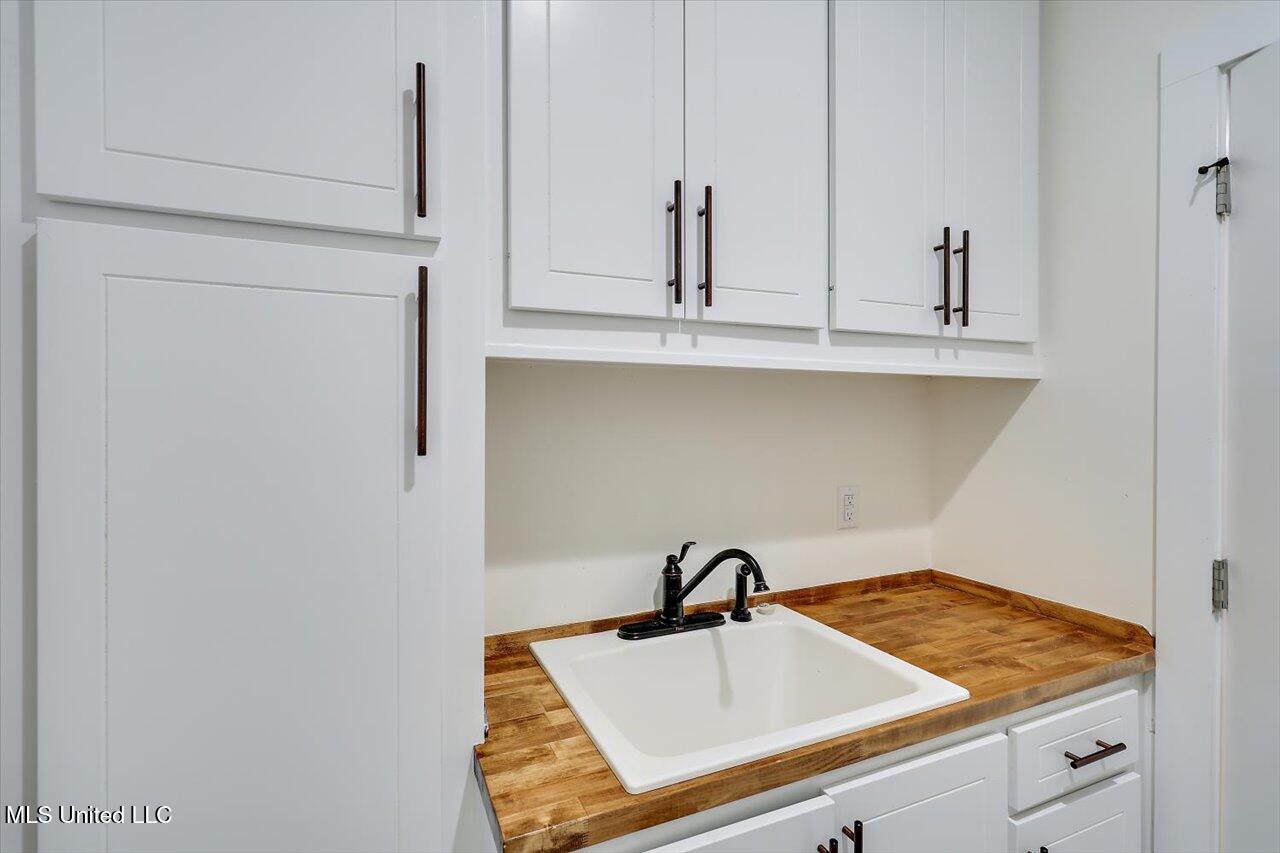 1622 Old Lake Road Property Photo 19