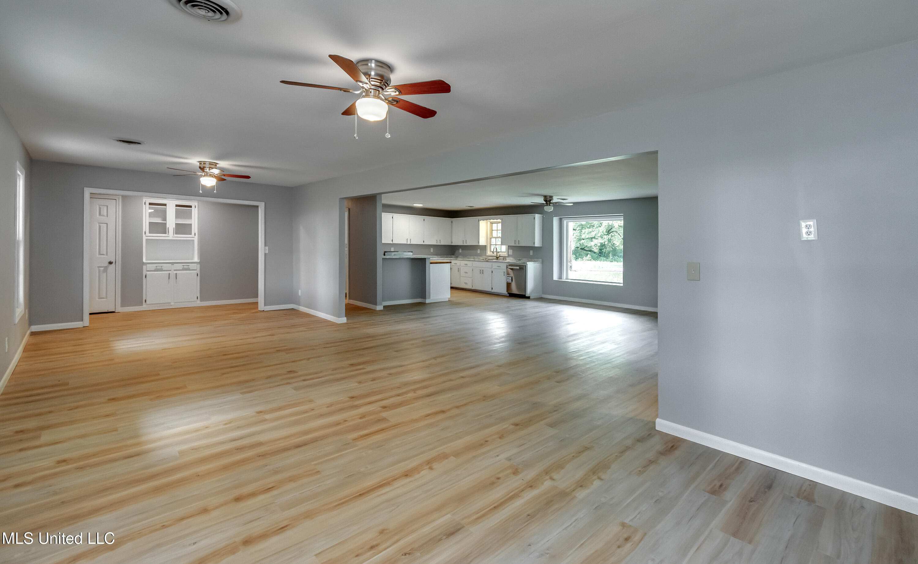 5887 Scotland Road Property Photo 10