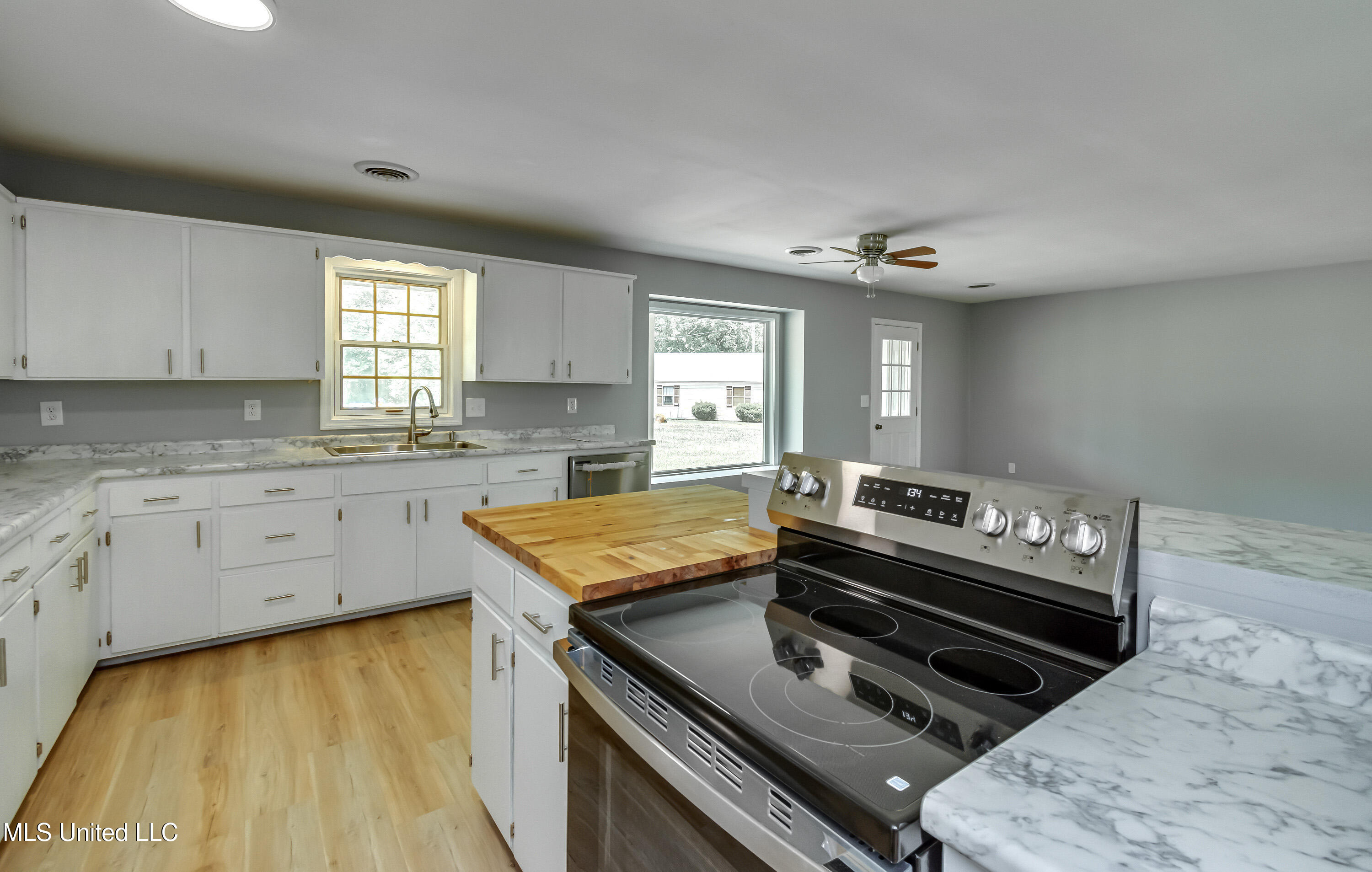 5887 Scotland Road Property Photo 15