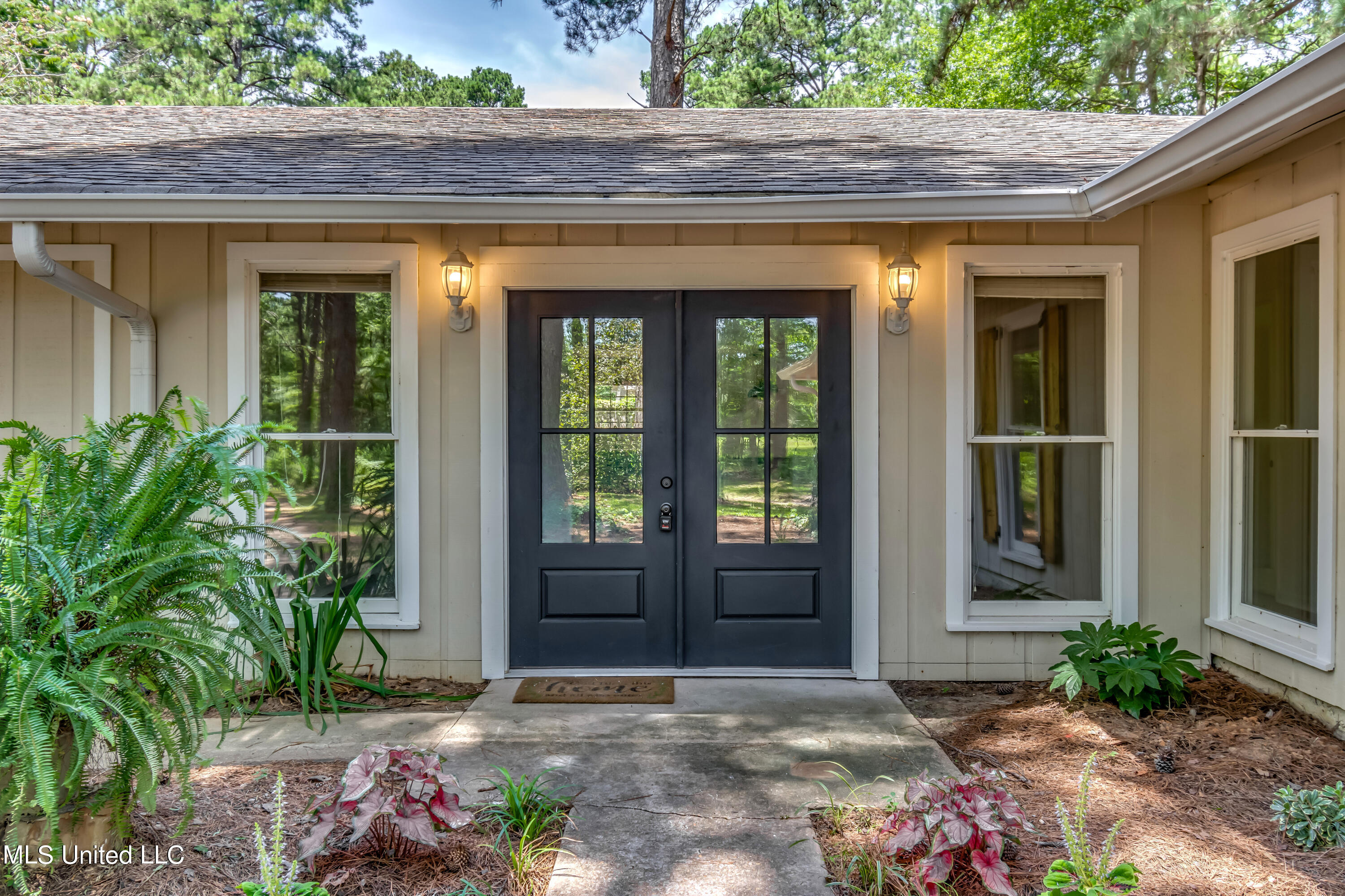 551 Holly Bush Road Property Photo