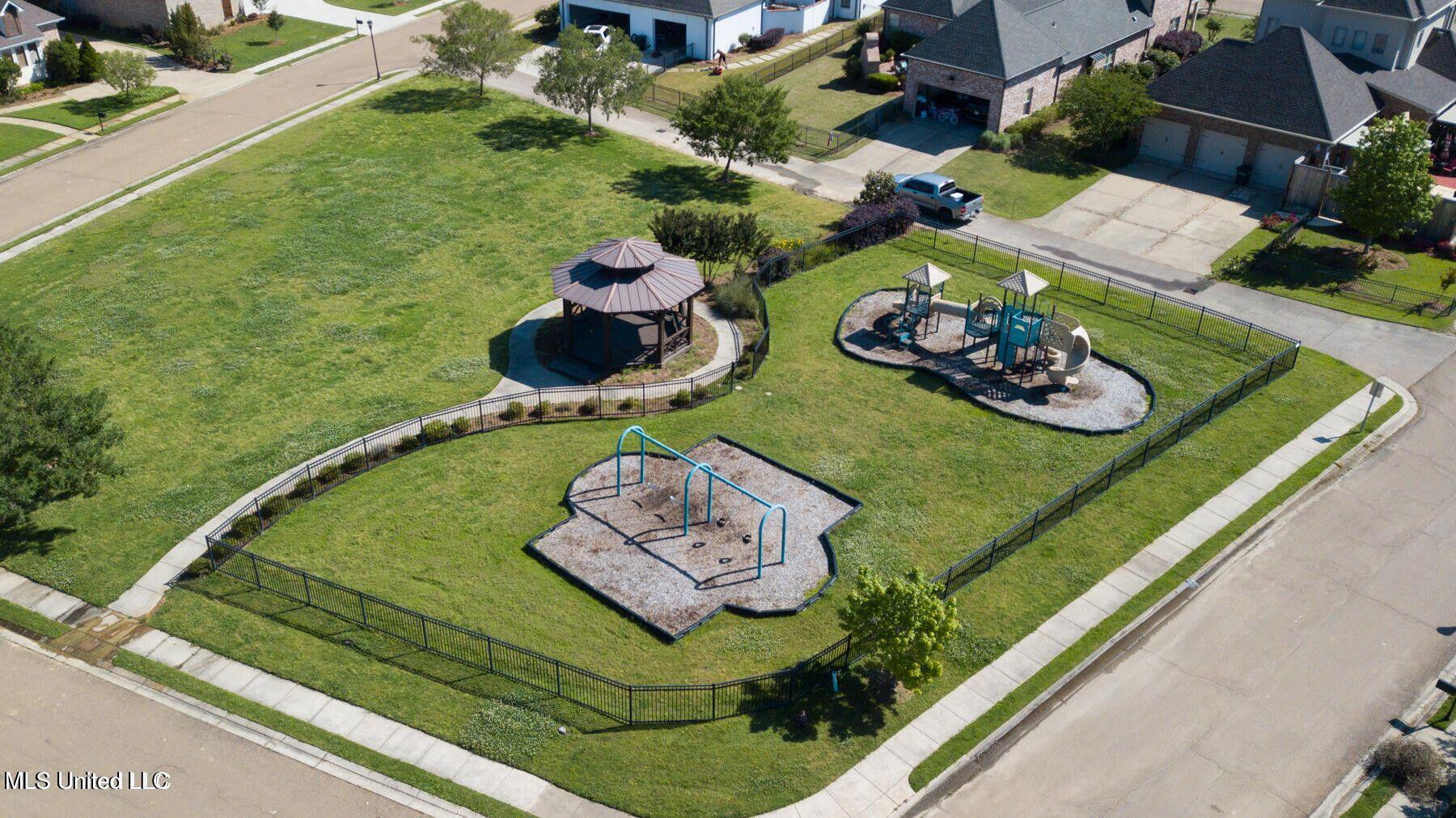 184 Crepe Myrtle Drive Property Photo 7