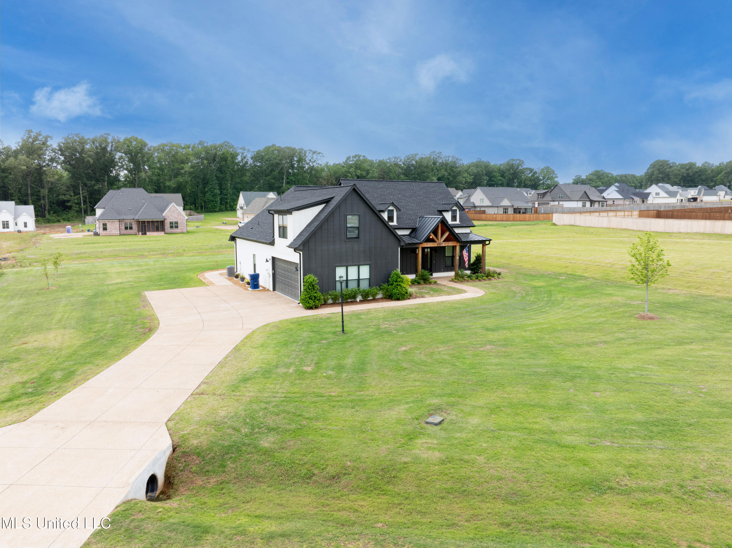 5267 Reserve Way Property Photo 1