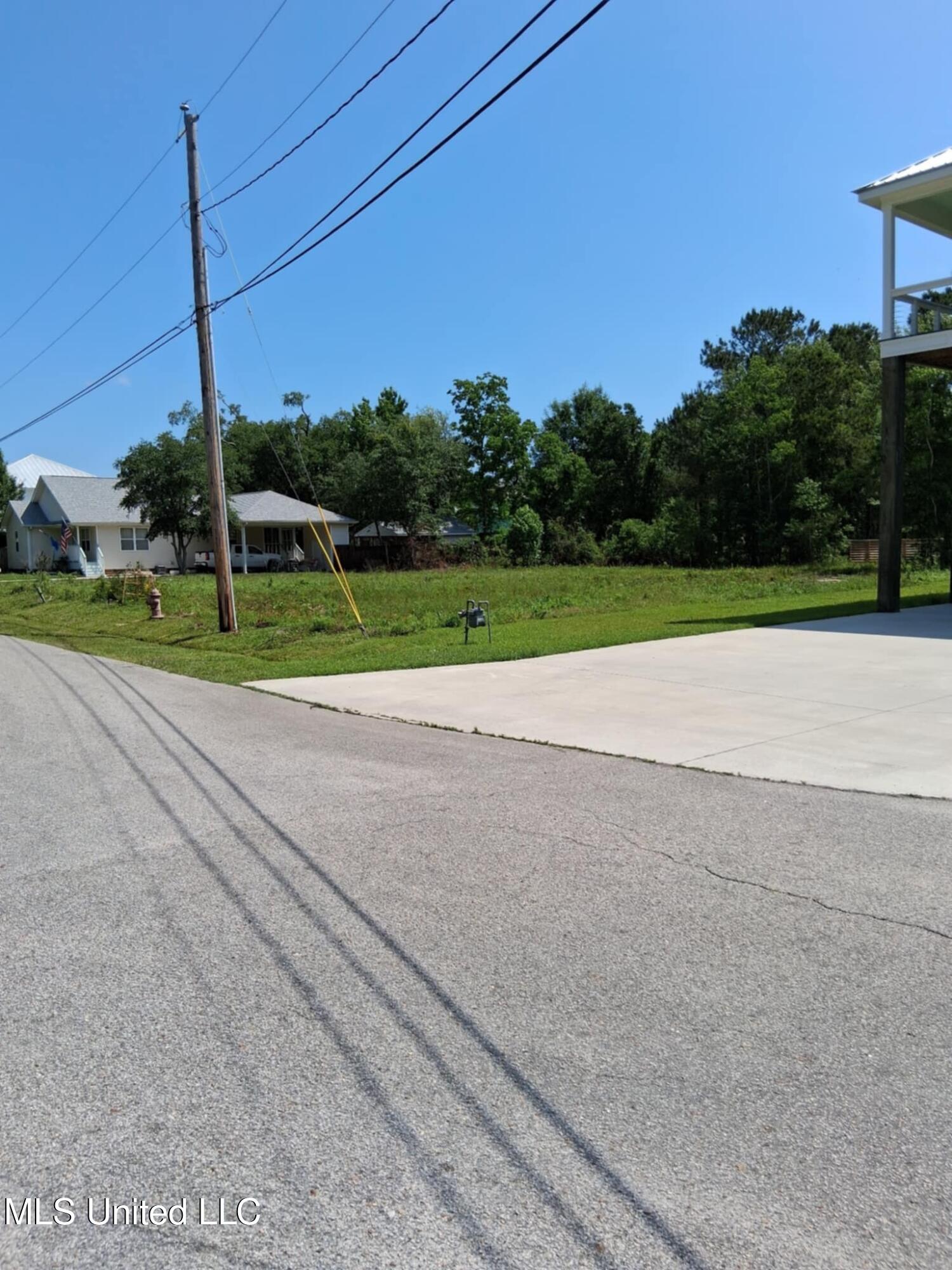 506 Sears Avenue Property Photo 2