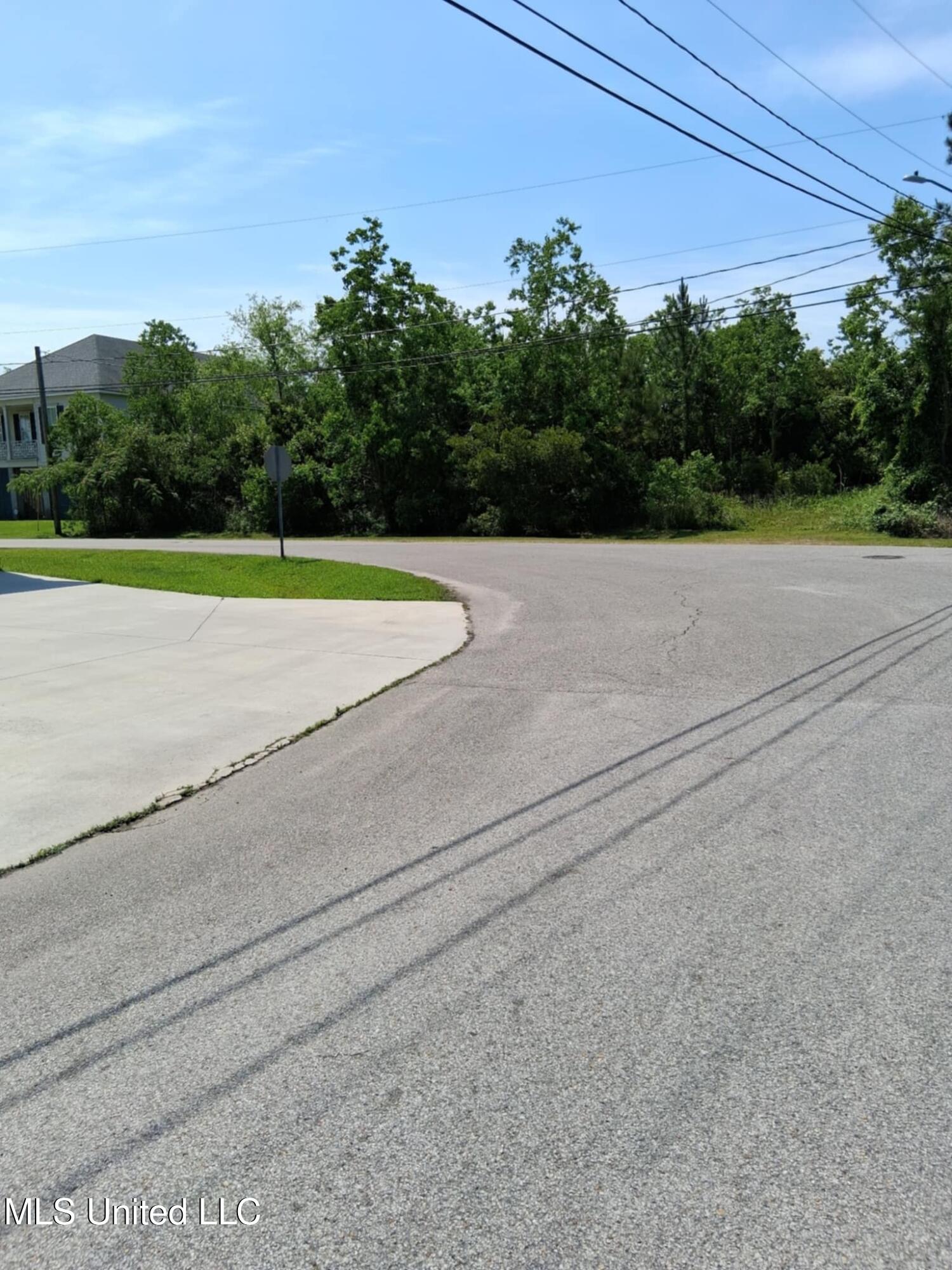 506 Sears Avenue Property Photo 3
