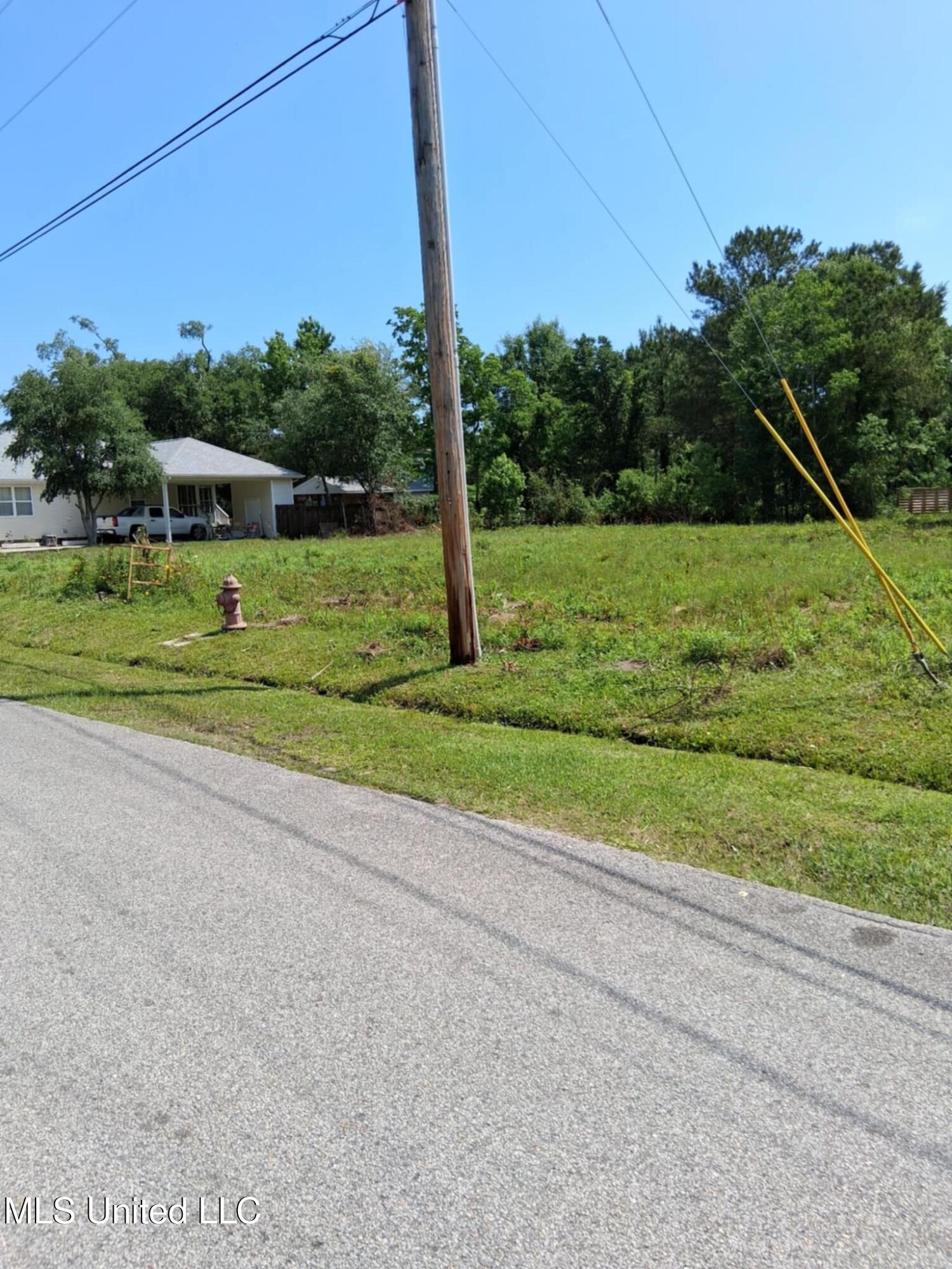 506 Sears Avenue Property Photo 4