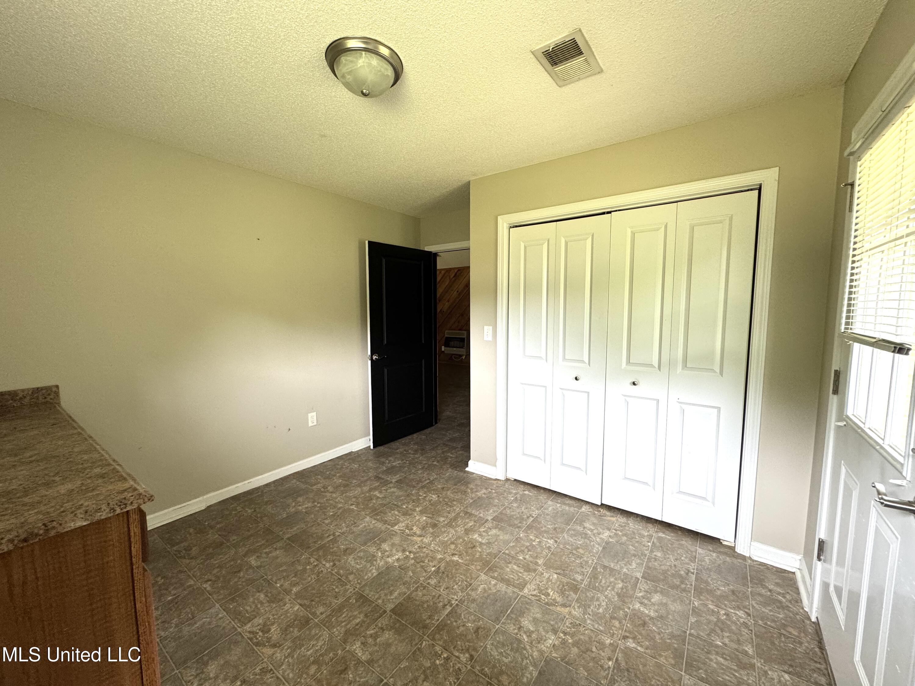 895 Bennett Circle Property Photo 12