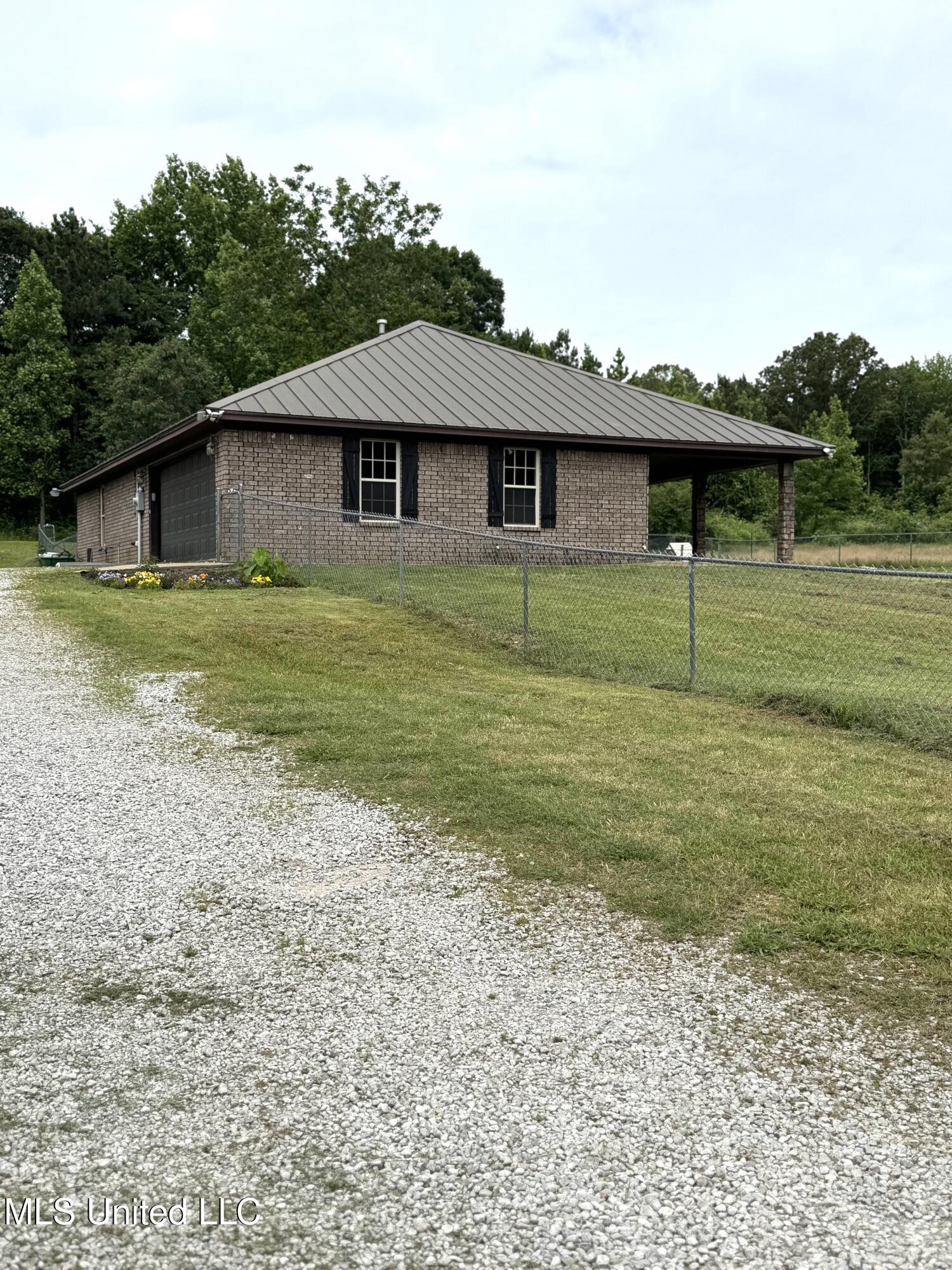 895 Bennett Circle Property Photo 23
