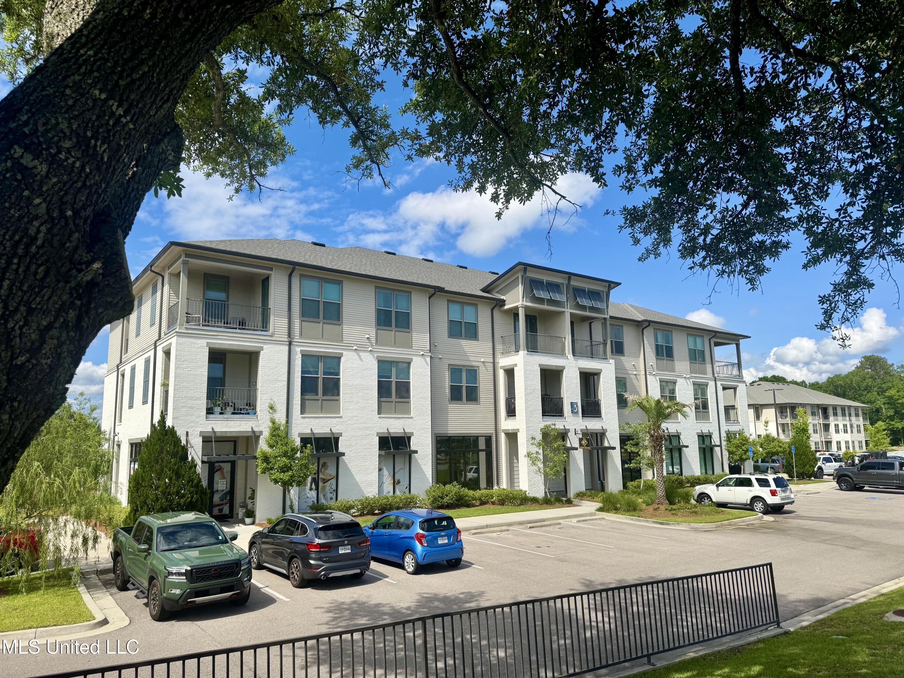 2501 Bienville Boulevard Property Photo 3