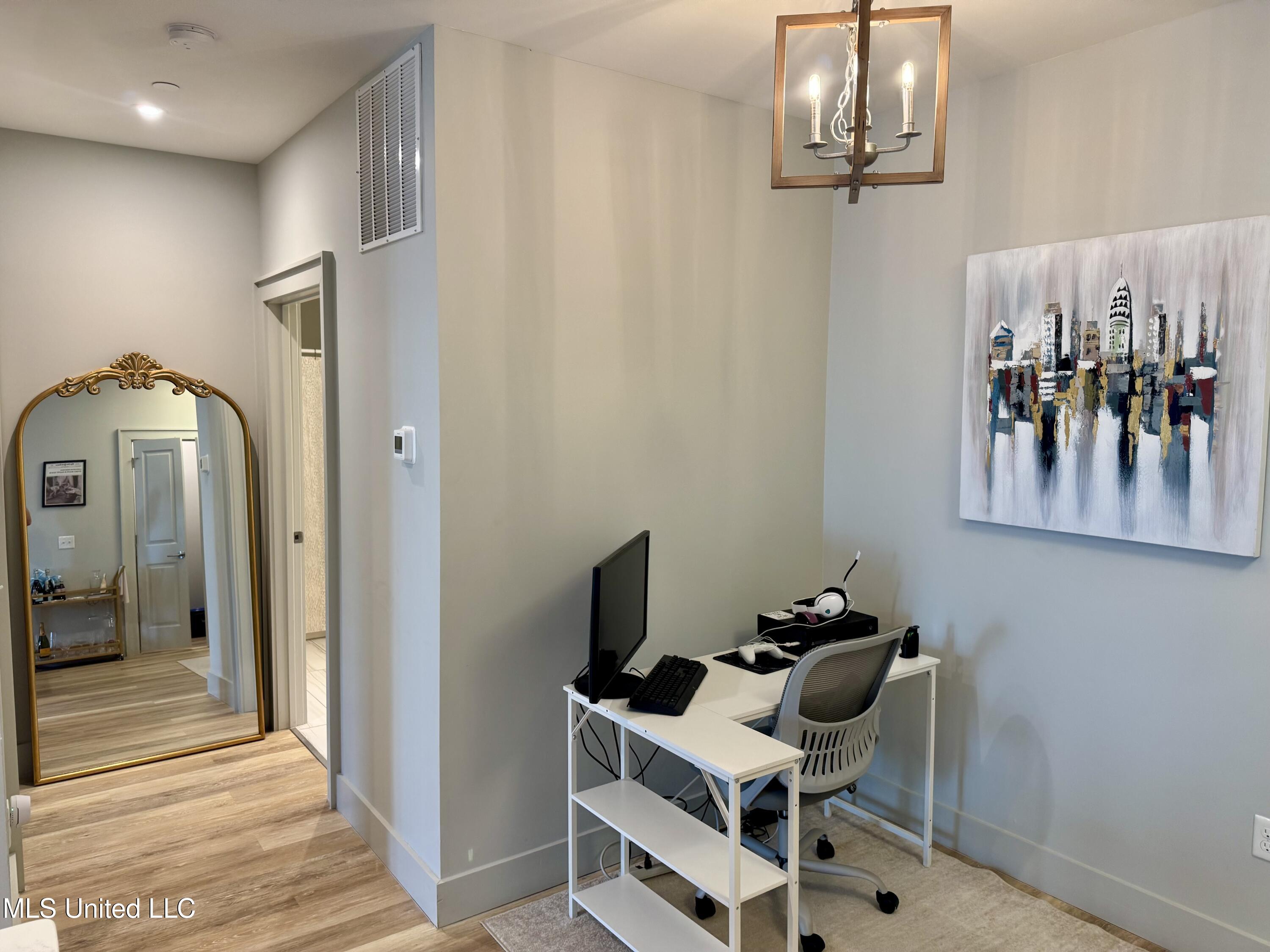 2501 Bienville Boulevard Property Photo 5